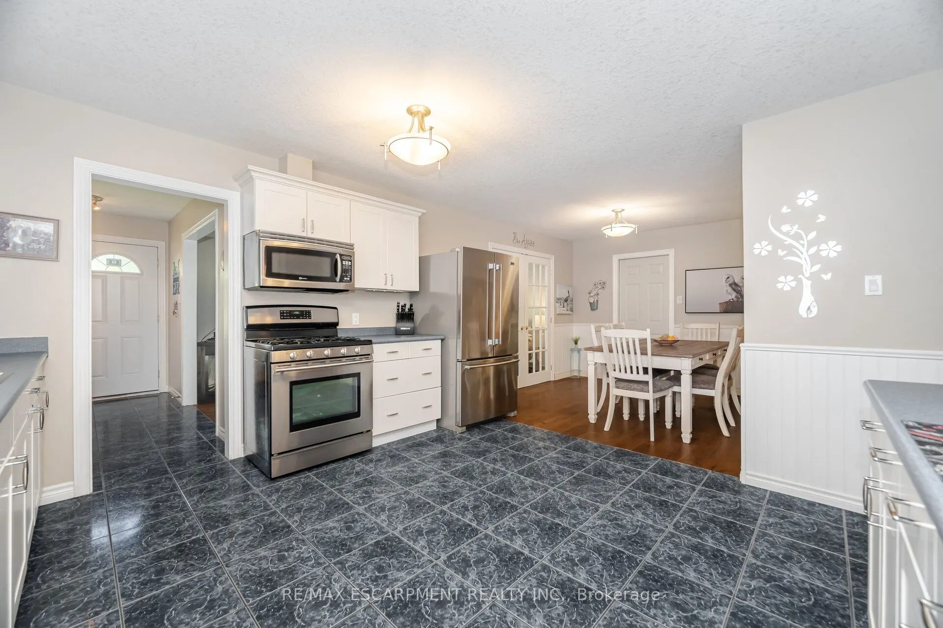 70 Cobblehill Road