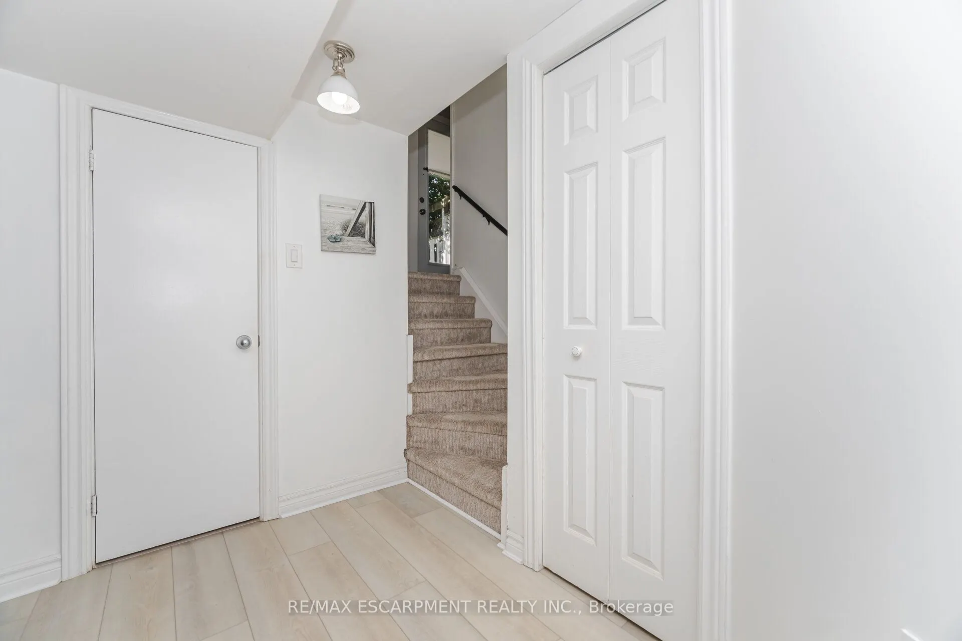 70 Cobblehill Road