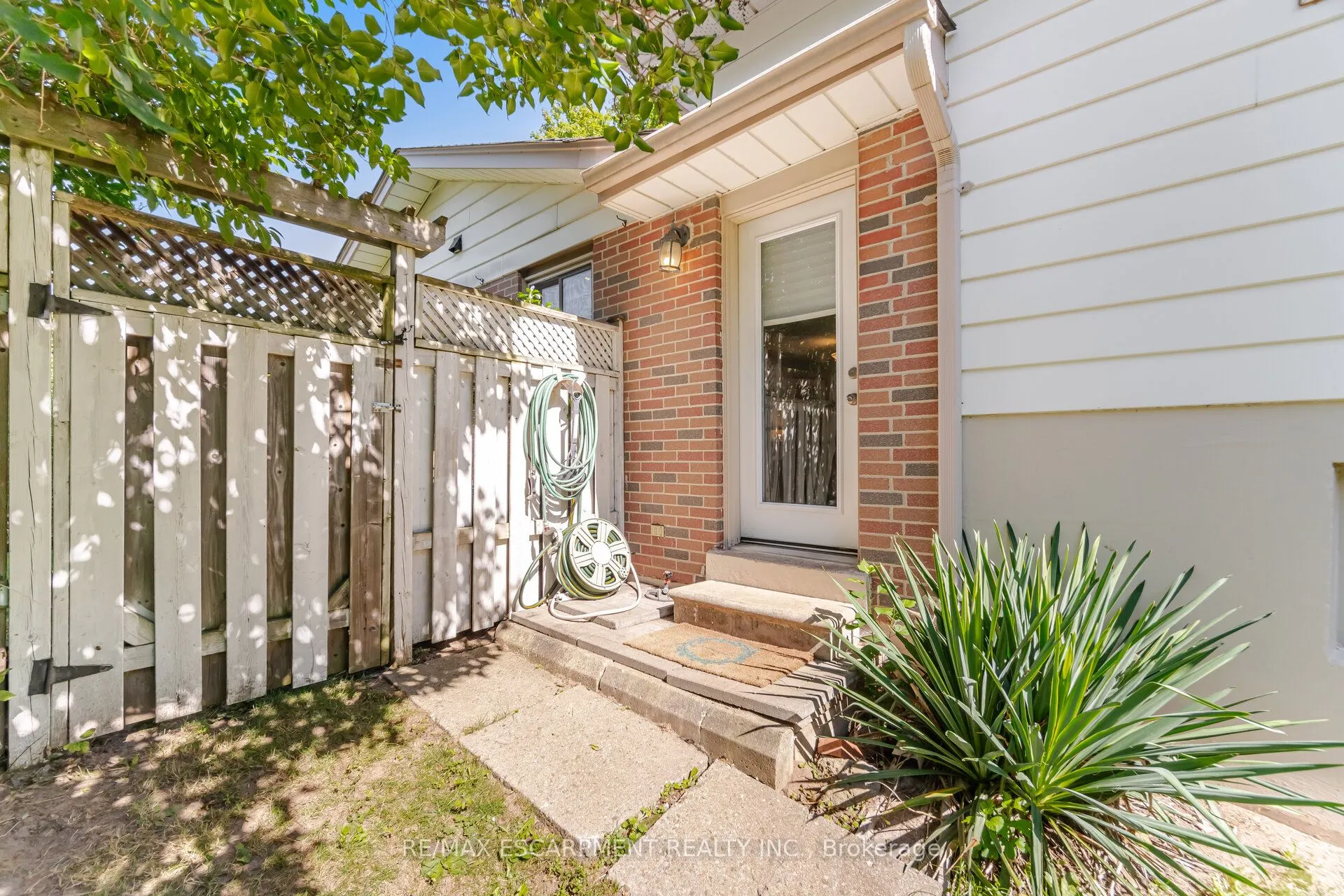 70 Cobblehill Road
