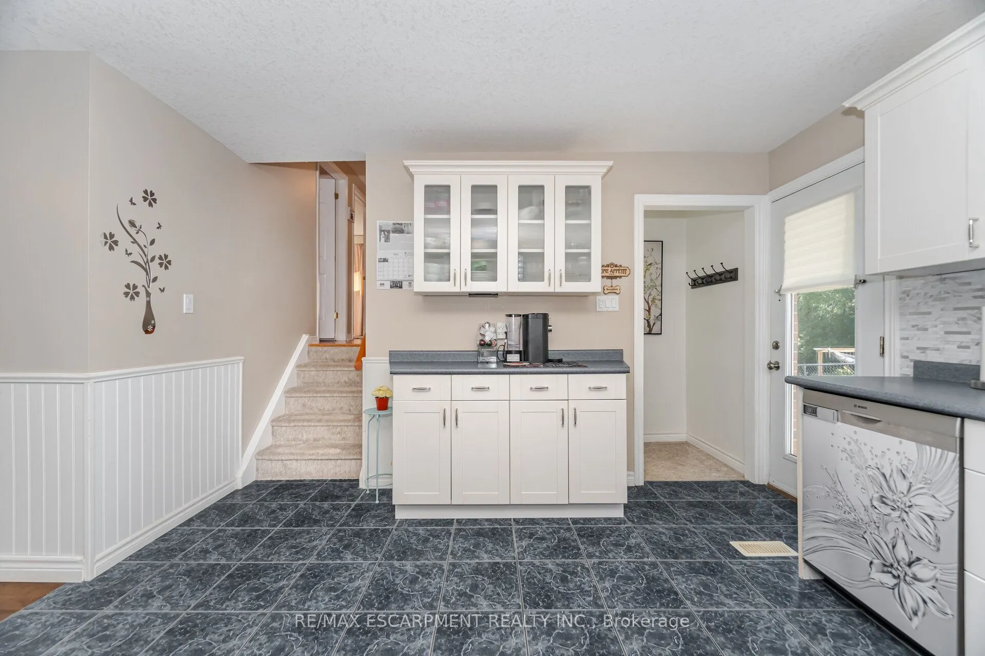 70 Cobblehill Road