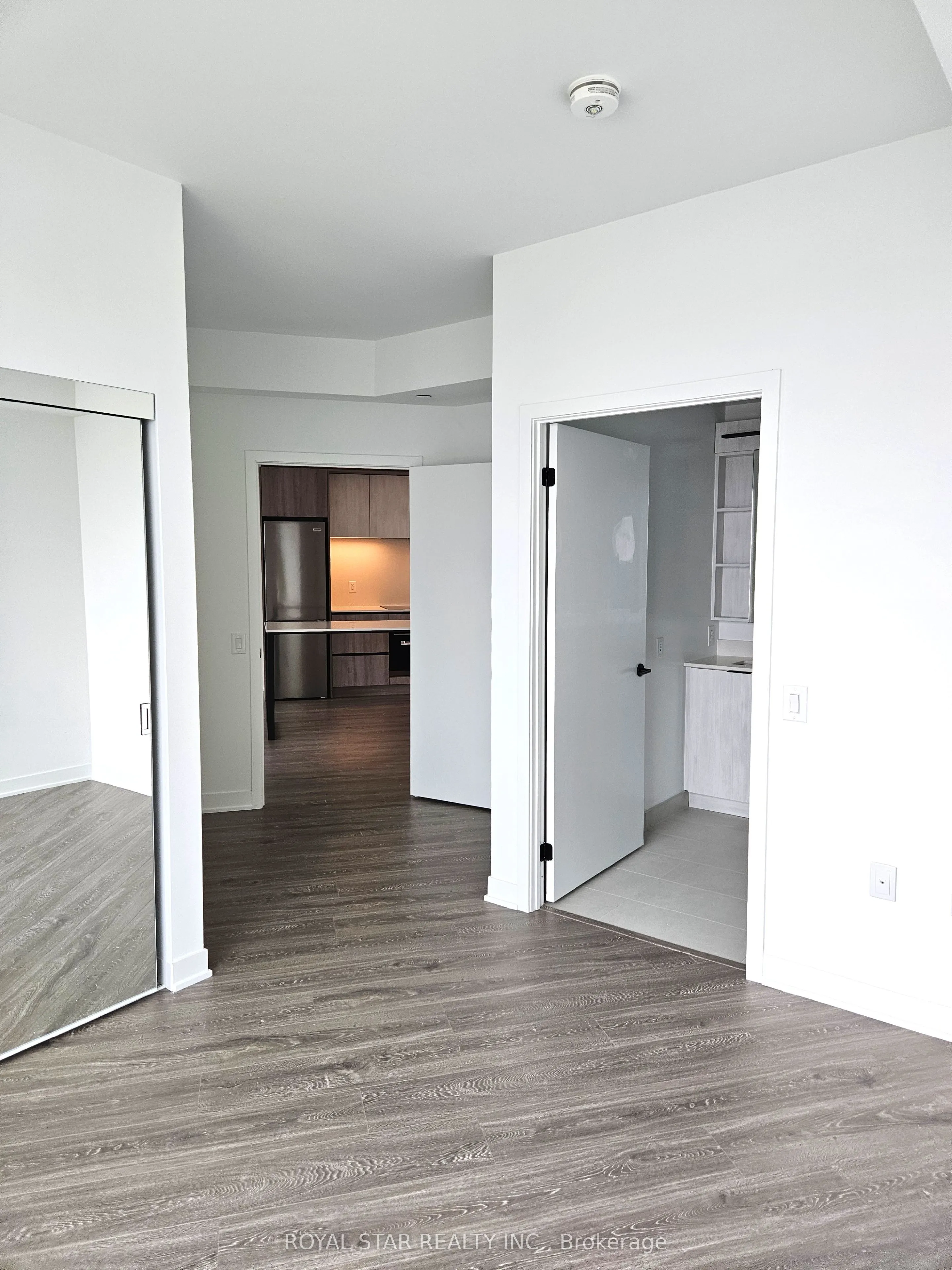 2495 Eglinton Avenue W, #1706