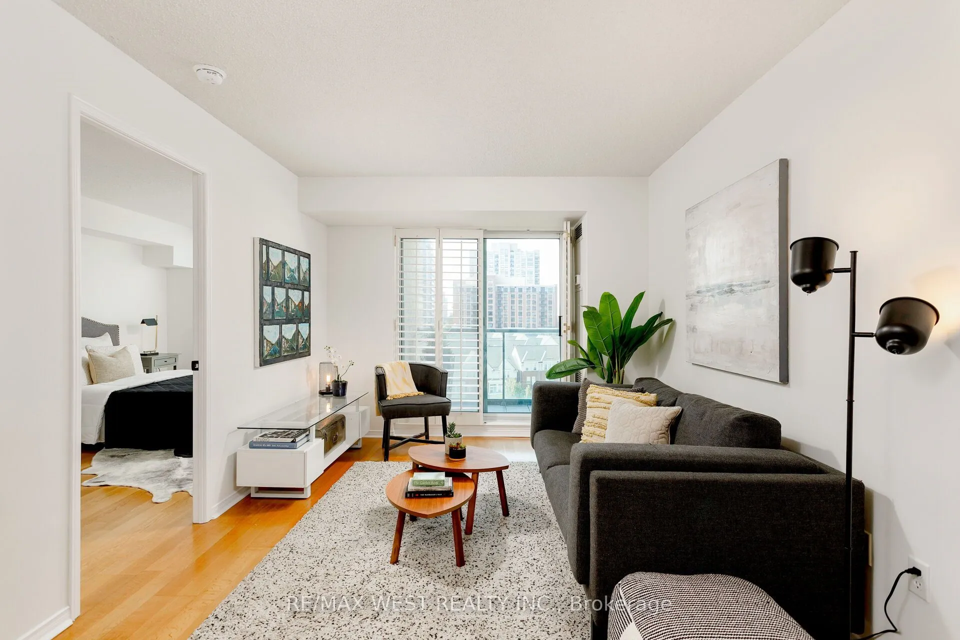17 Michael Power Place, #806