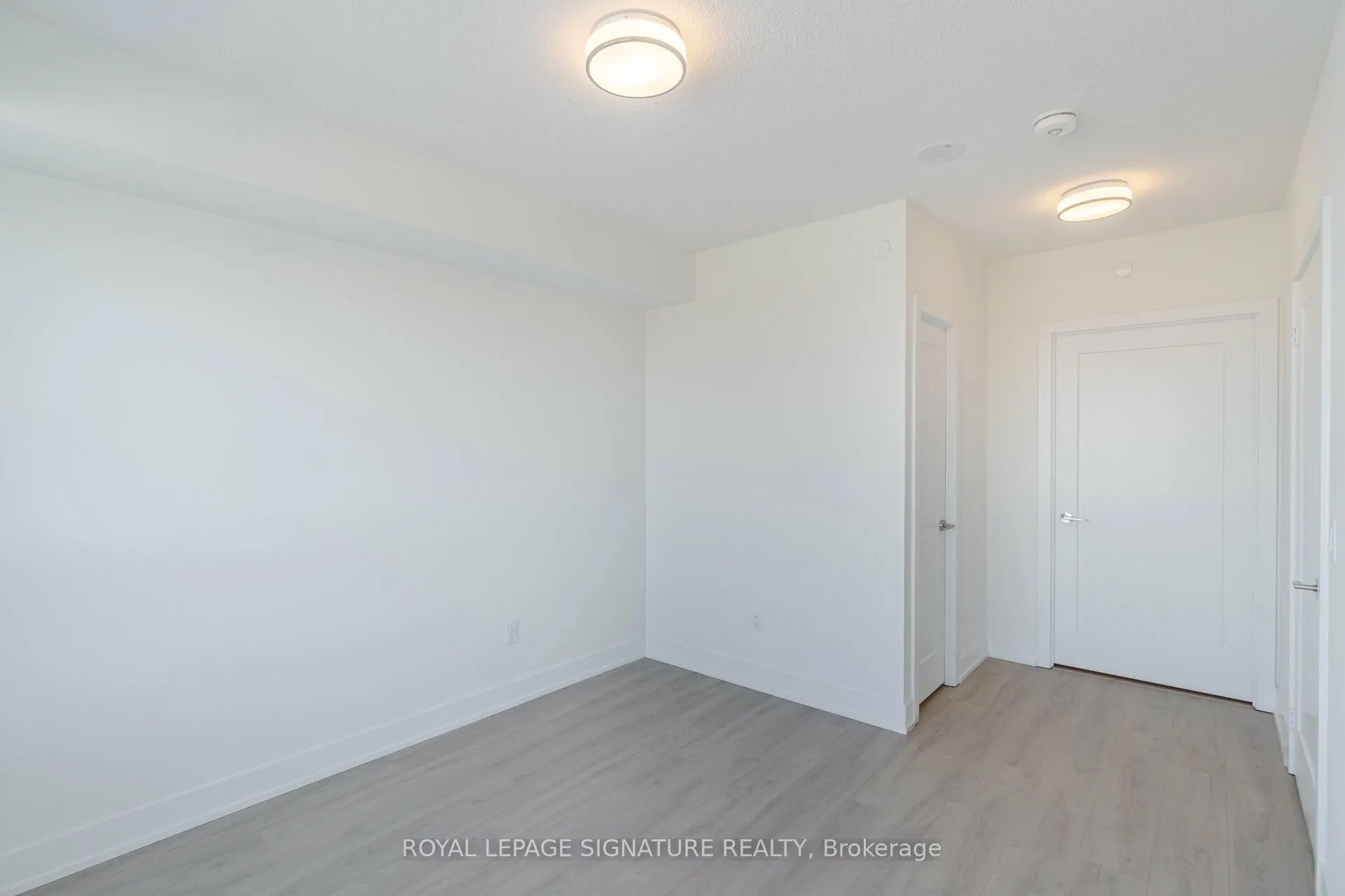 10 Eva Road, #2705