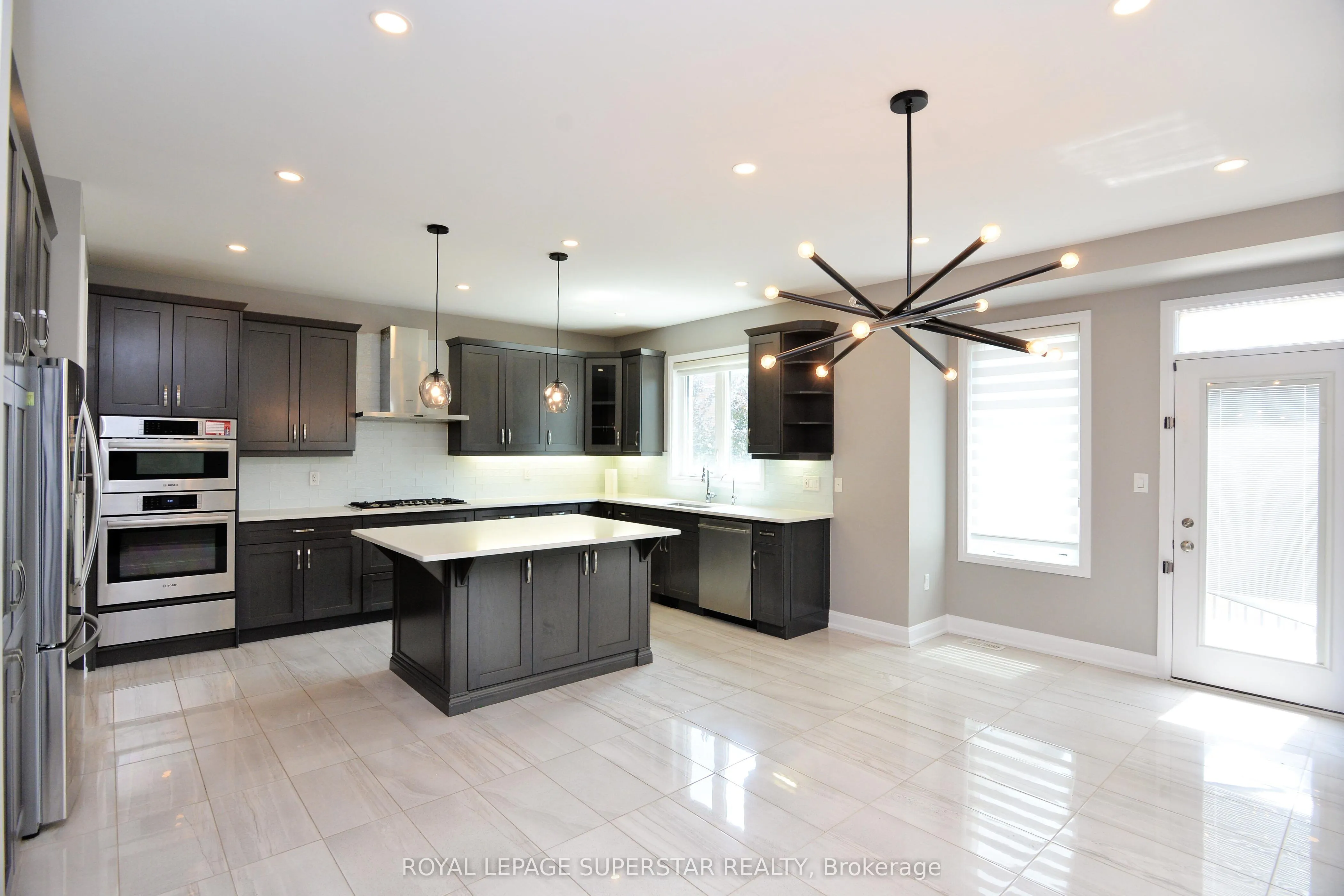 236 CHERRYHURST Road
