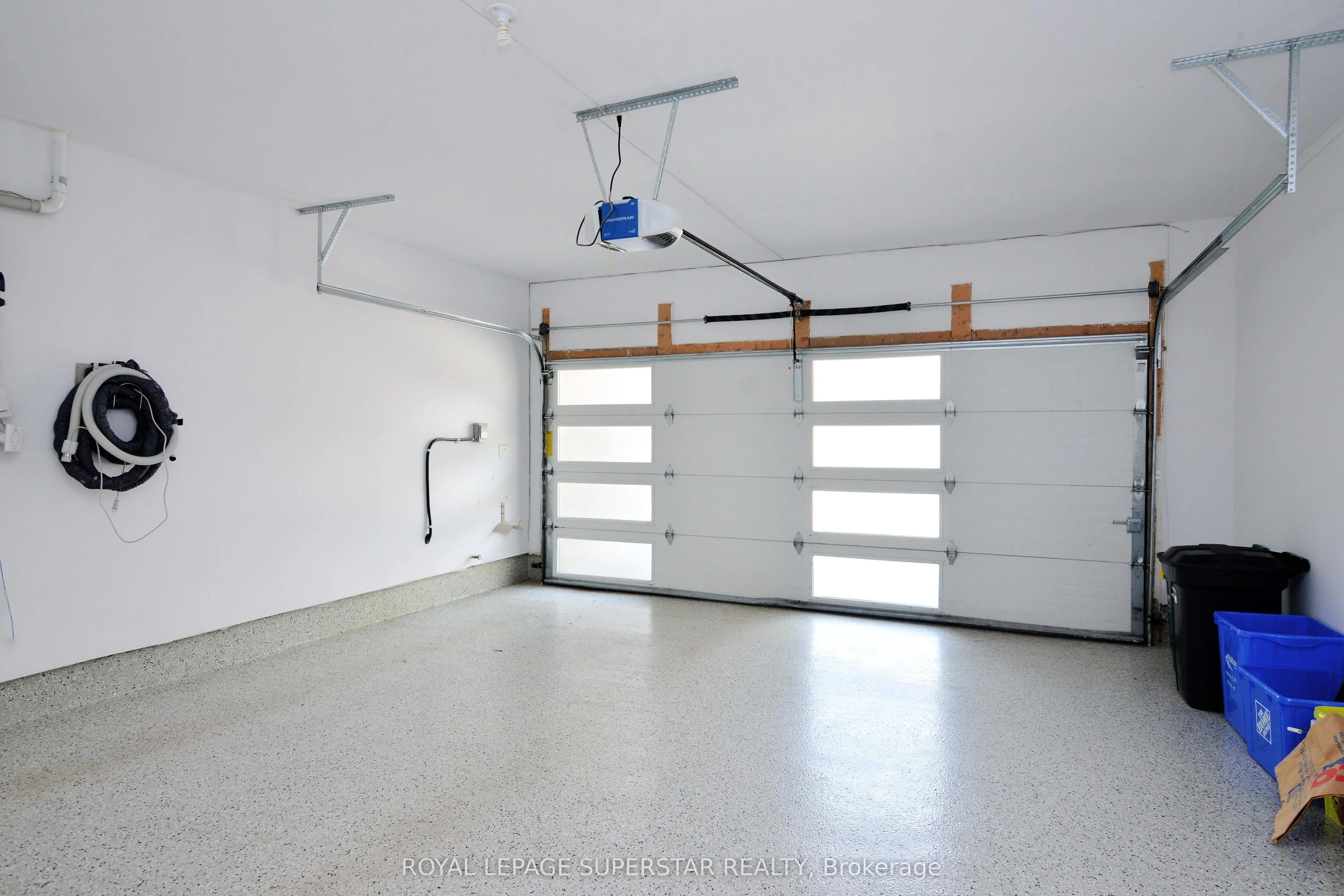 236 CHERRYHURST Road