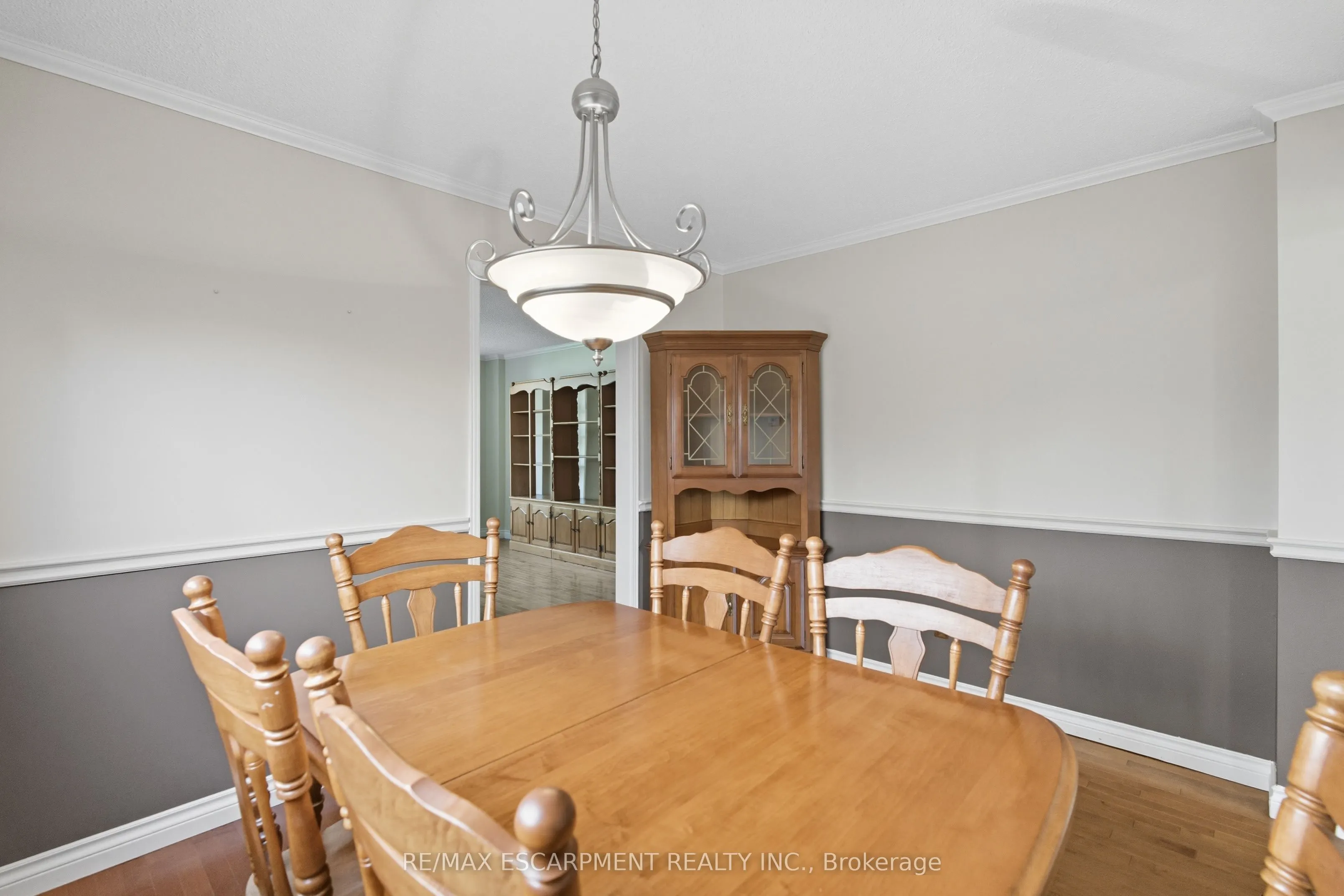 3149 Michael Crescent