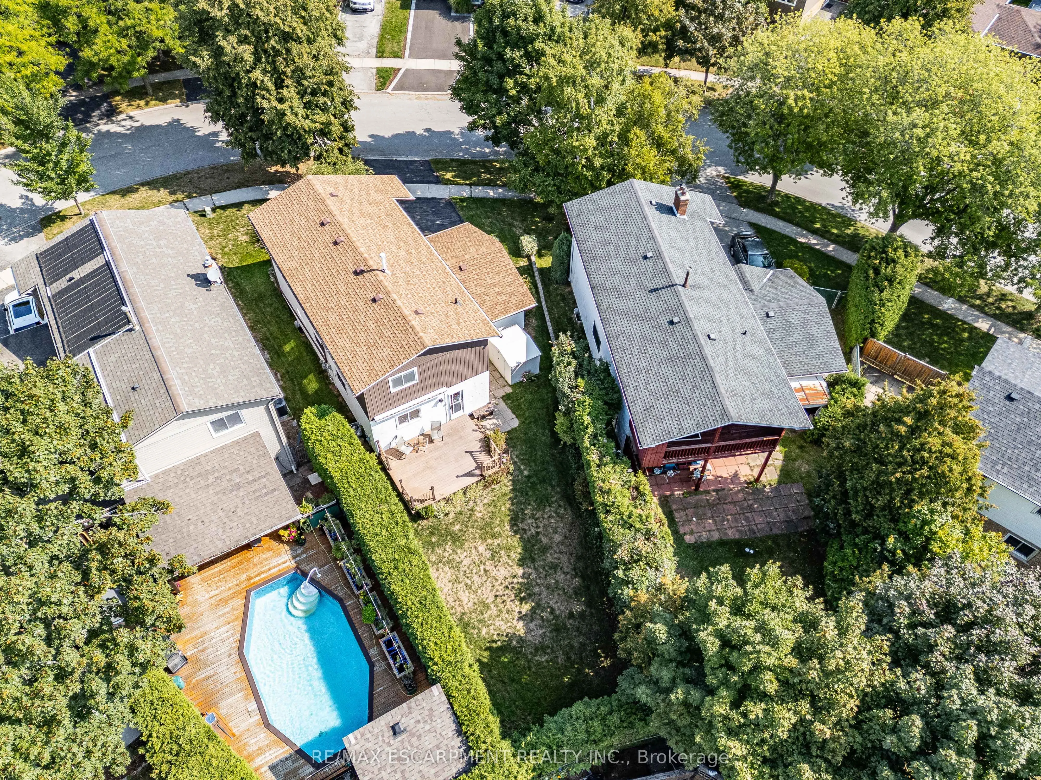 3149 Michael Crescent