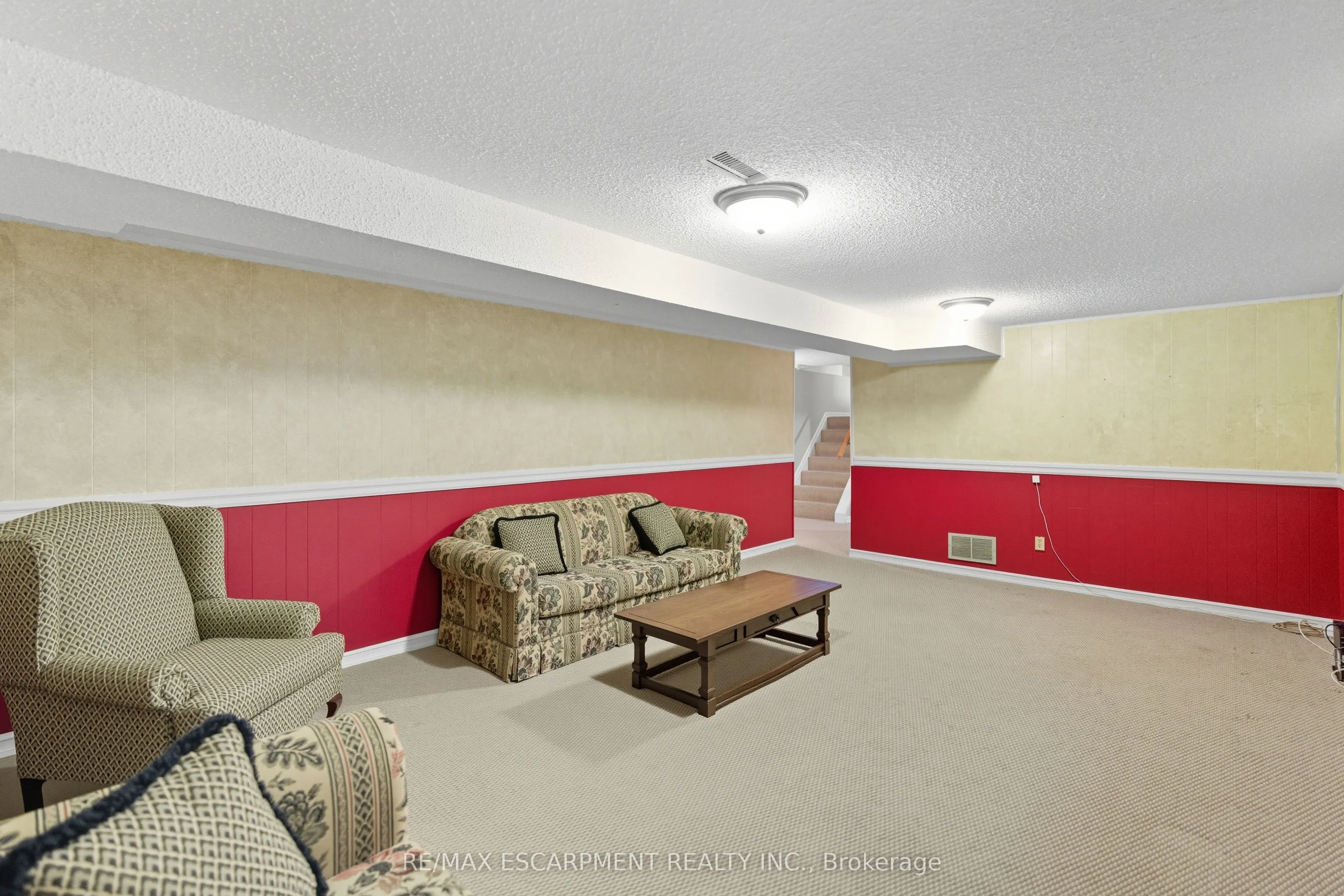3149 Michael Crescent