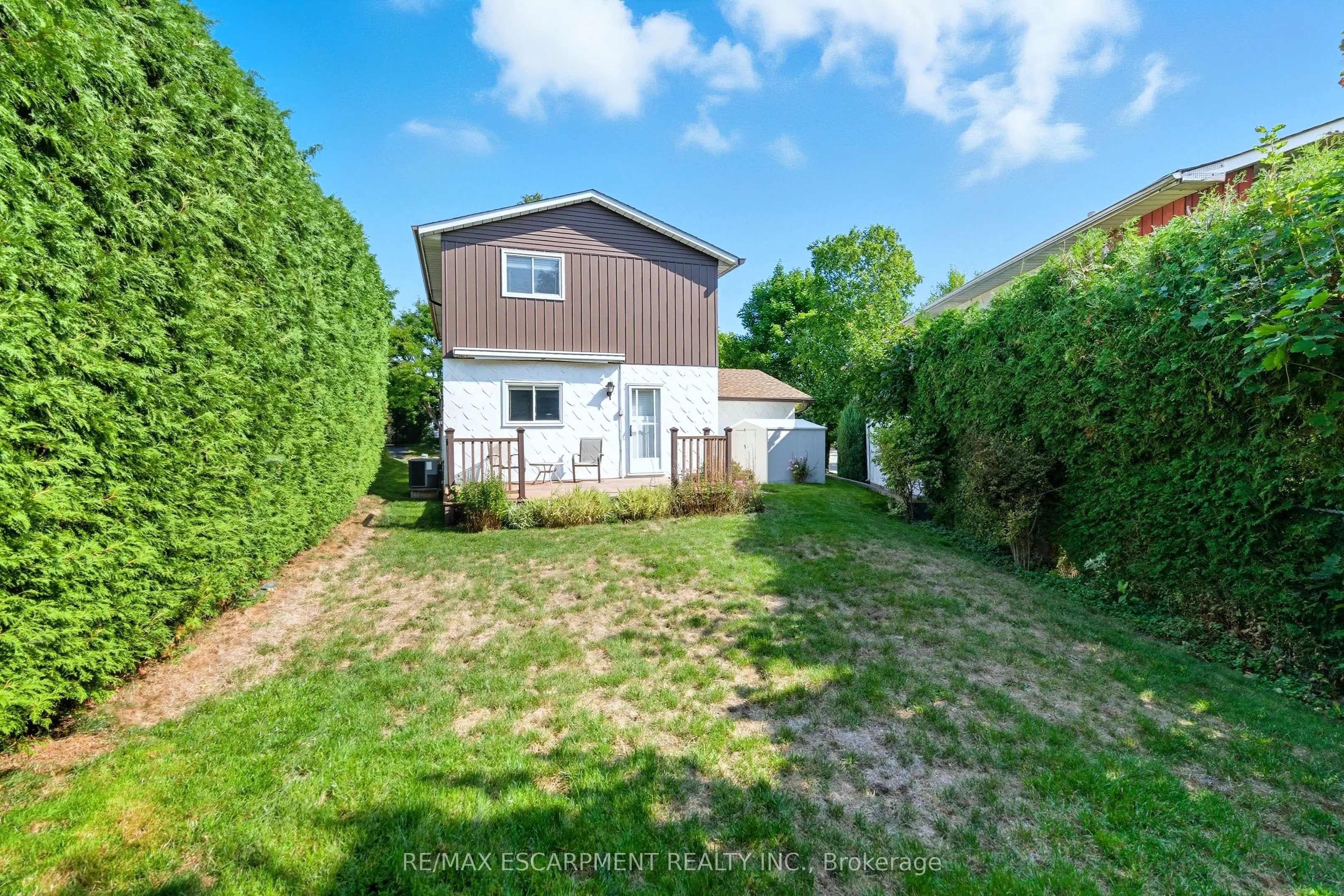 3149 Michael Crescent