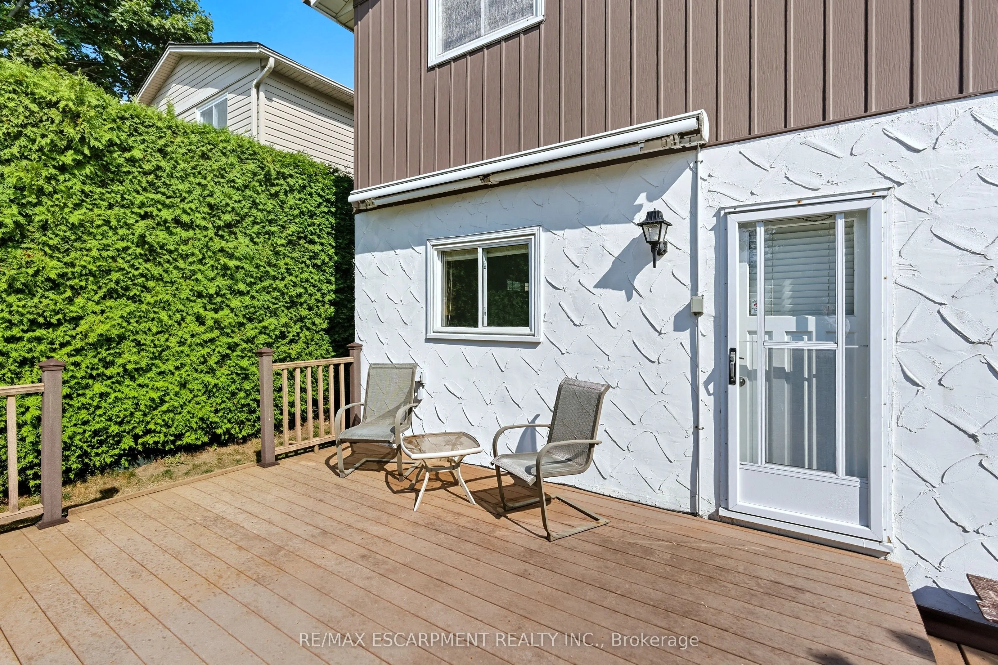 3149 Michael Crescent