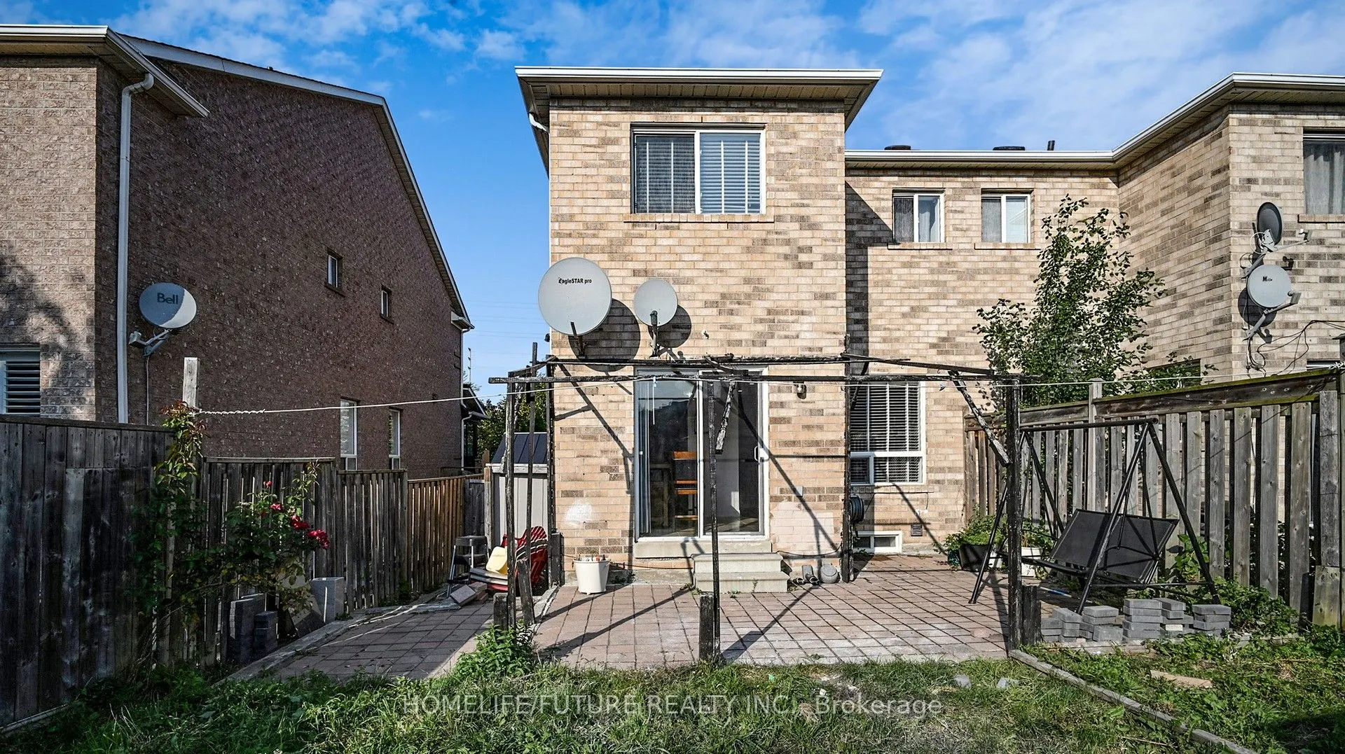 820 Bethany Crescent