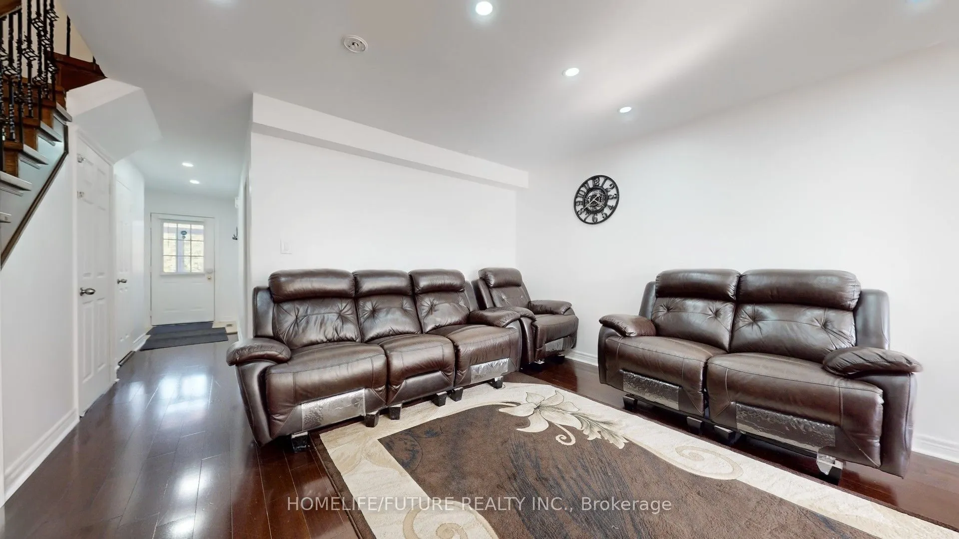 820 Bethany Crescent
