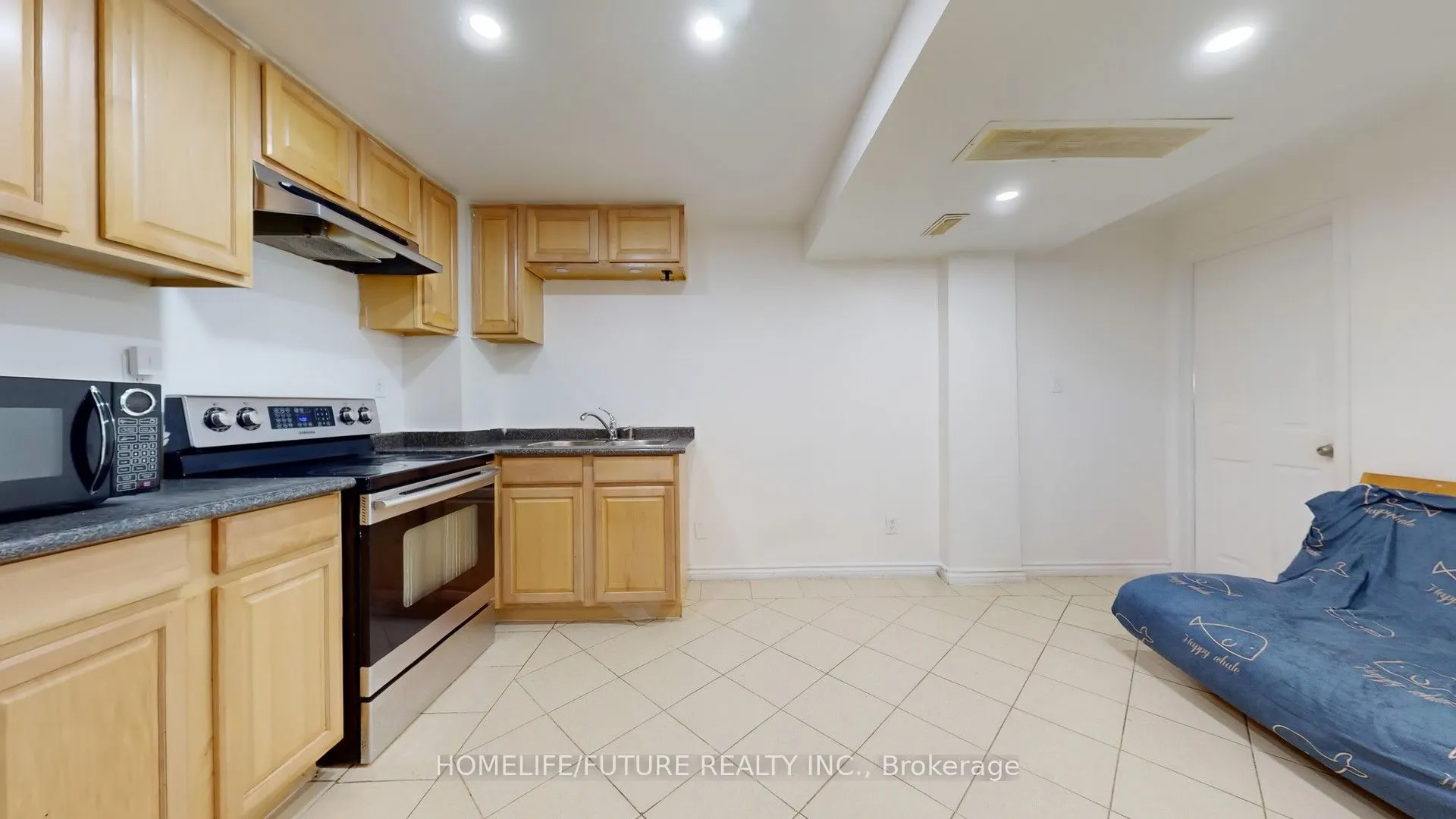 820 Bethany Crescent