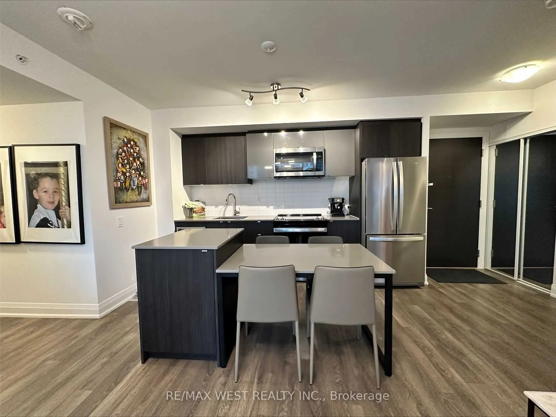 1461 Lawrence Avenue W, #804