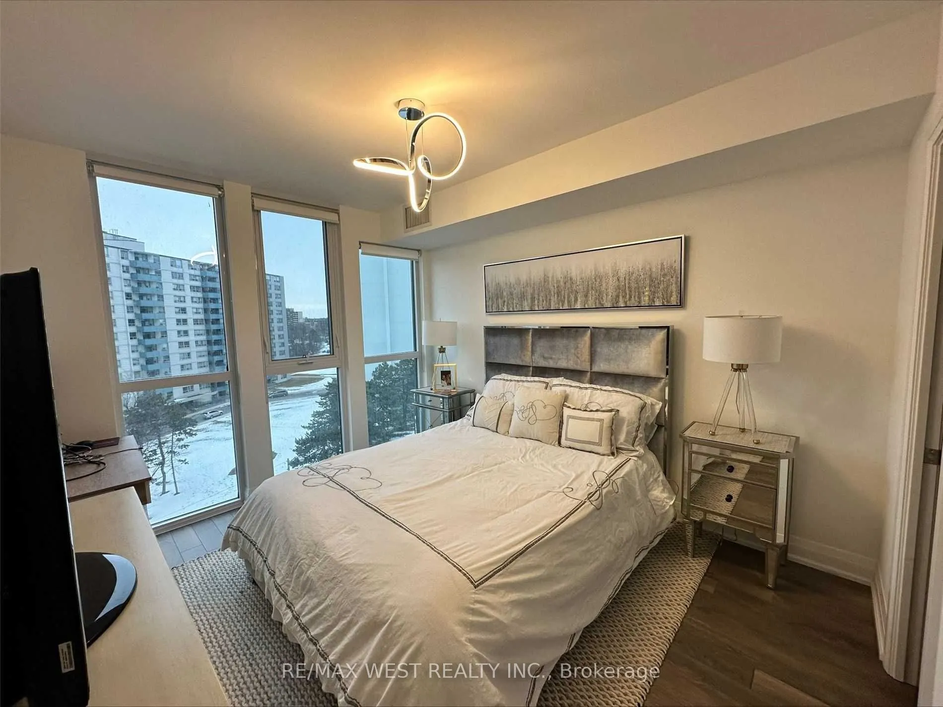 1461 Lawrence Avenue W, #804