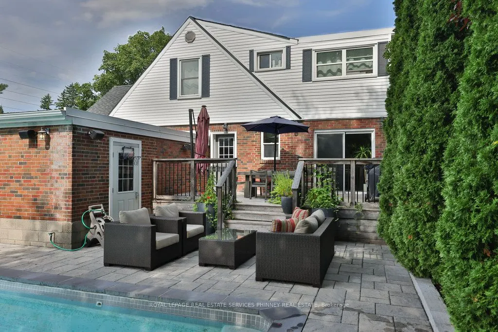 886 Whitney Drive