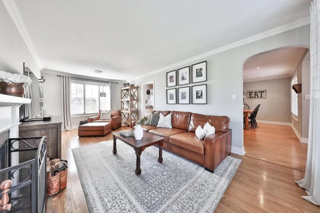 886 Whitney Drive