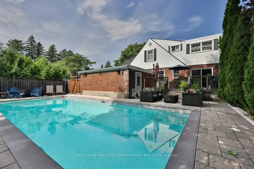 886 Whitney Drive