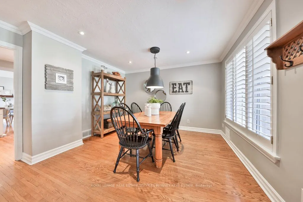 886 Whitney Drive