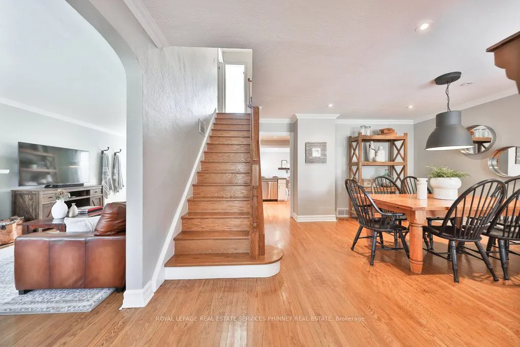 886 Whitney Drive
