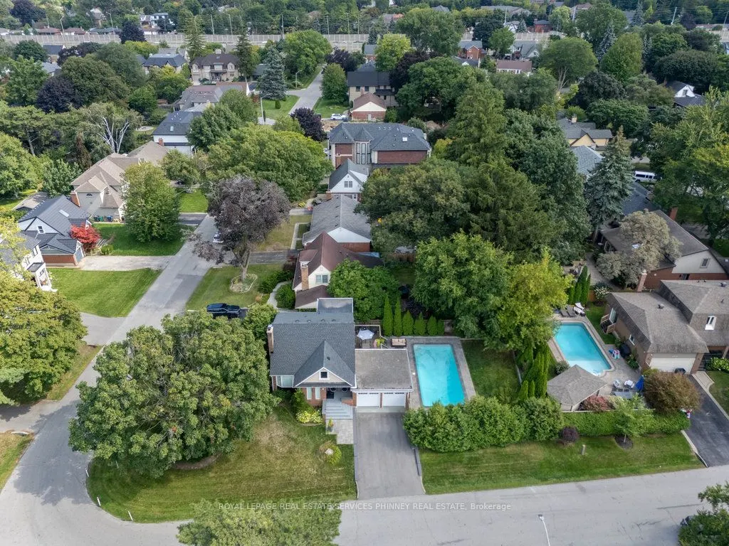 886 Whitney Drive