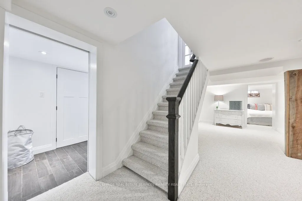 886 Whitney Drive