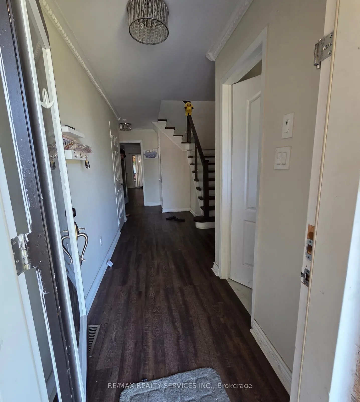 32 Shenstone Avenue
