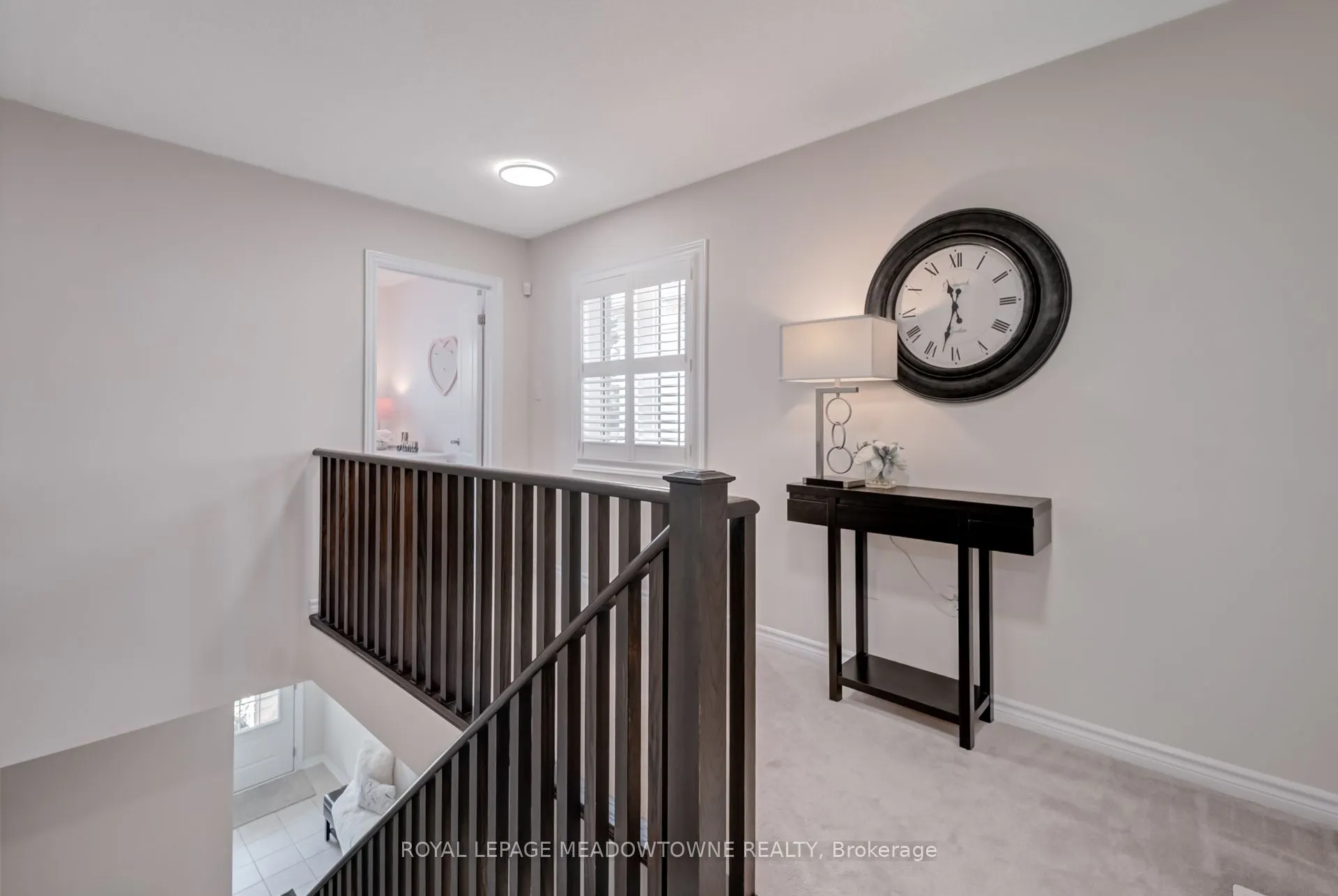 43 Ridgegate Crescent