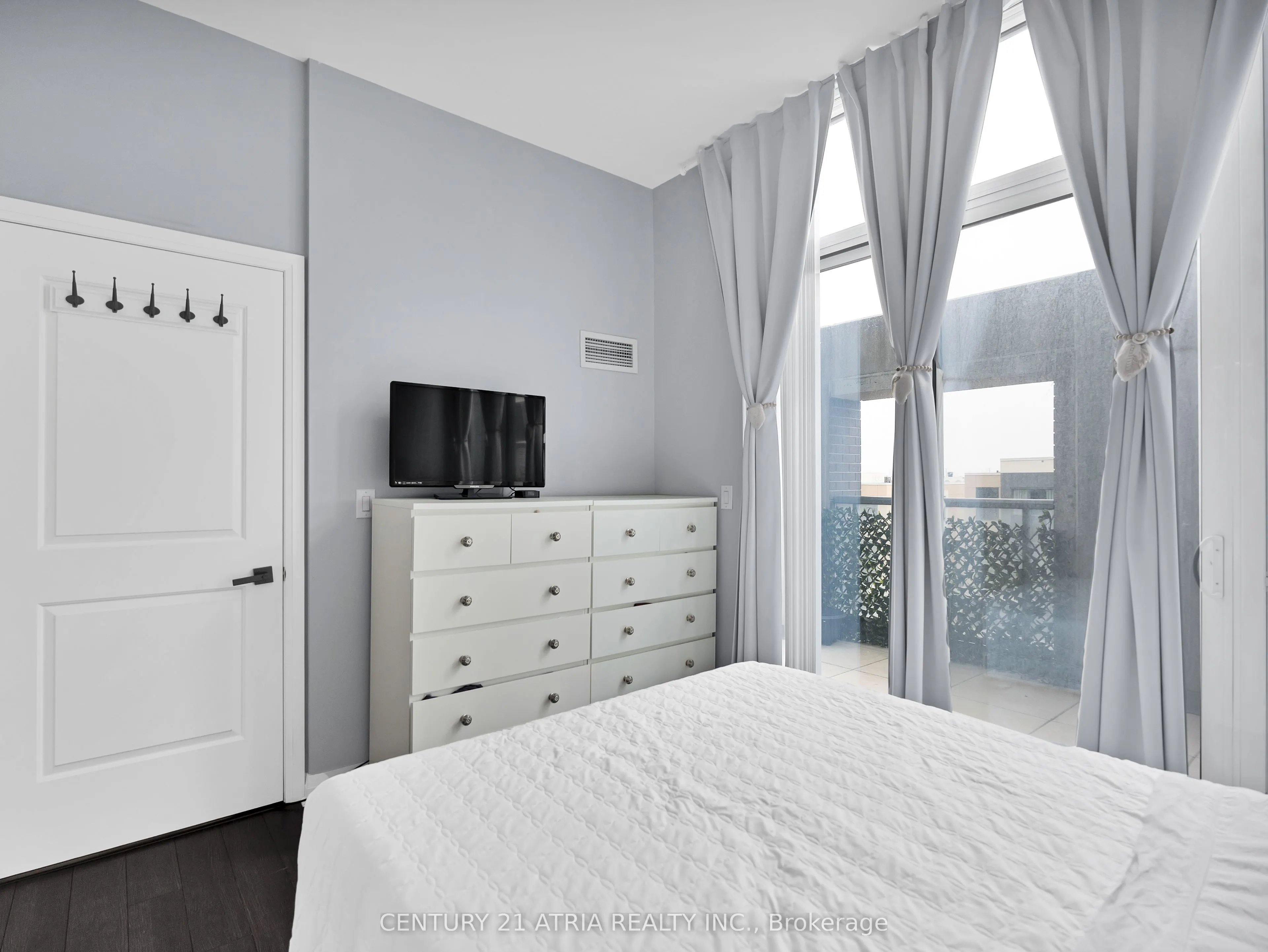 5033 Four Springs Avenue, #313