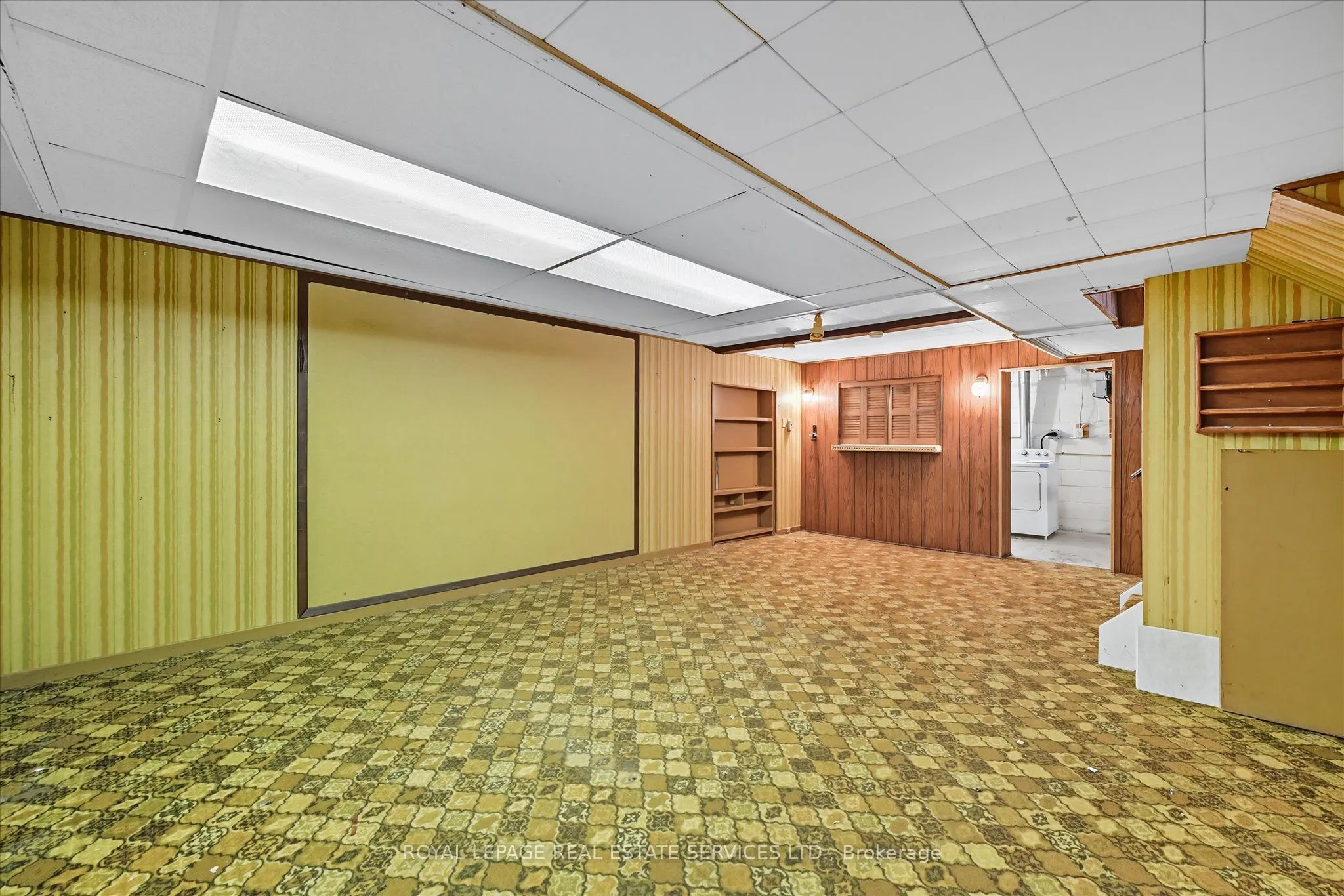 1536 Venetia Drive