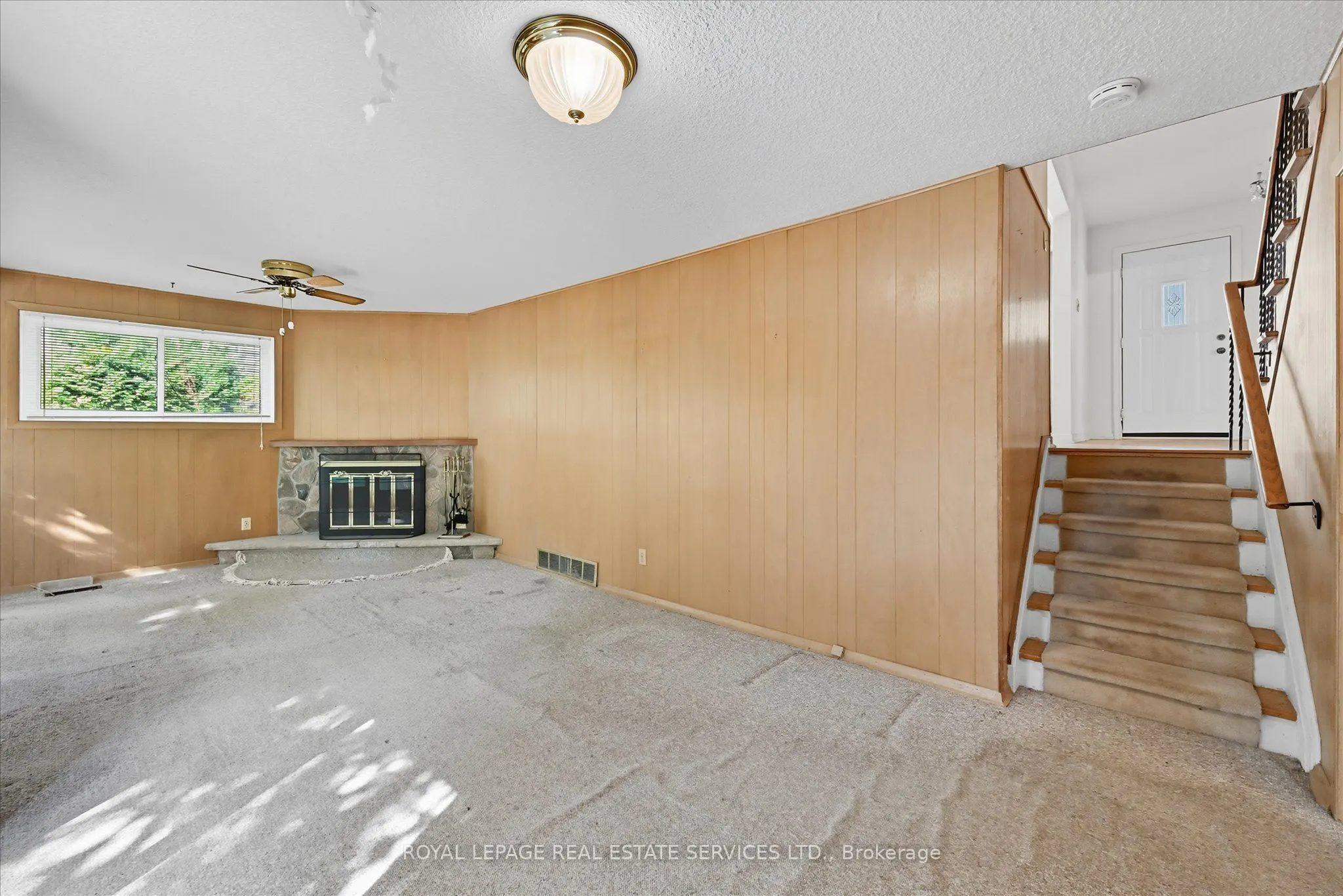 1536 Venetia Drive