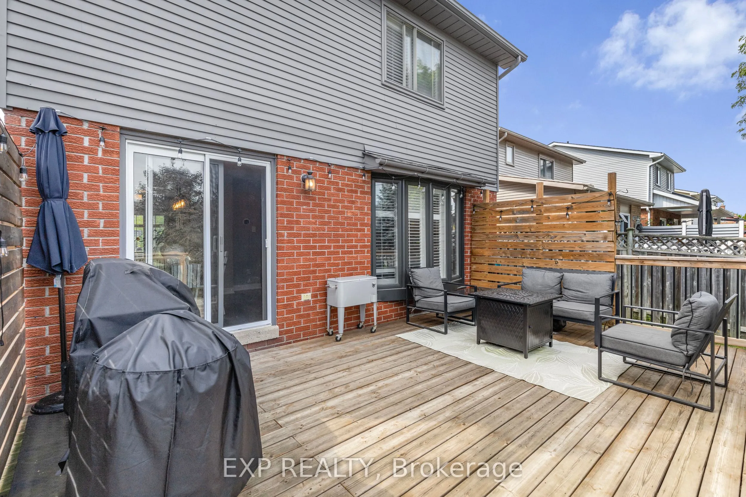 2213 Hunt Crescent