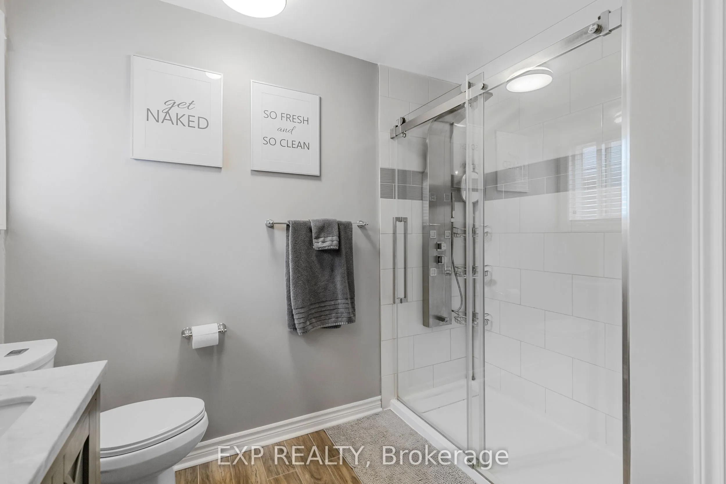 2213 Hunt Crescent