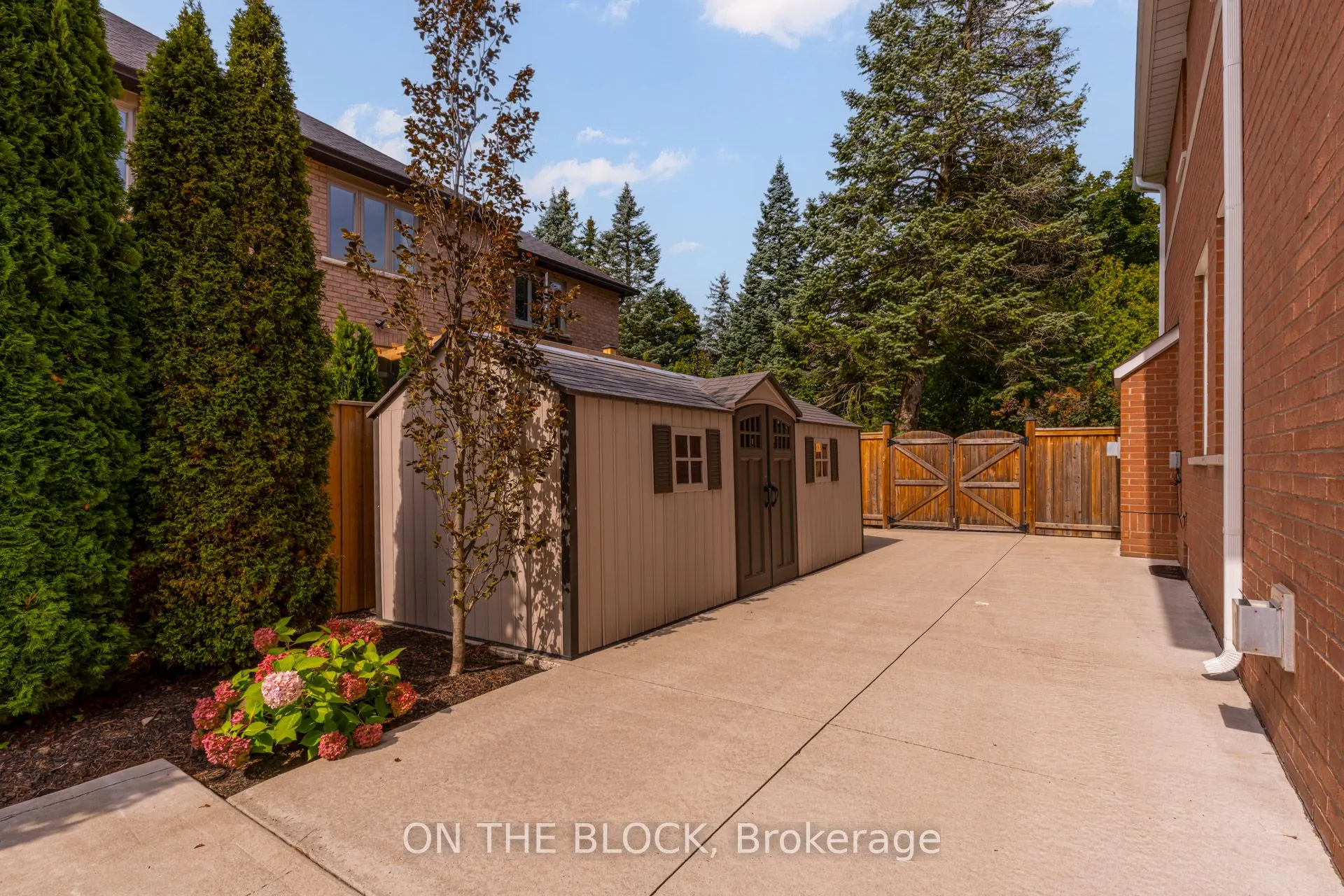 2212 Oneida Court