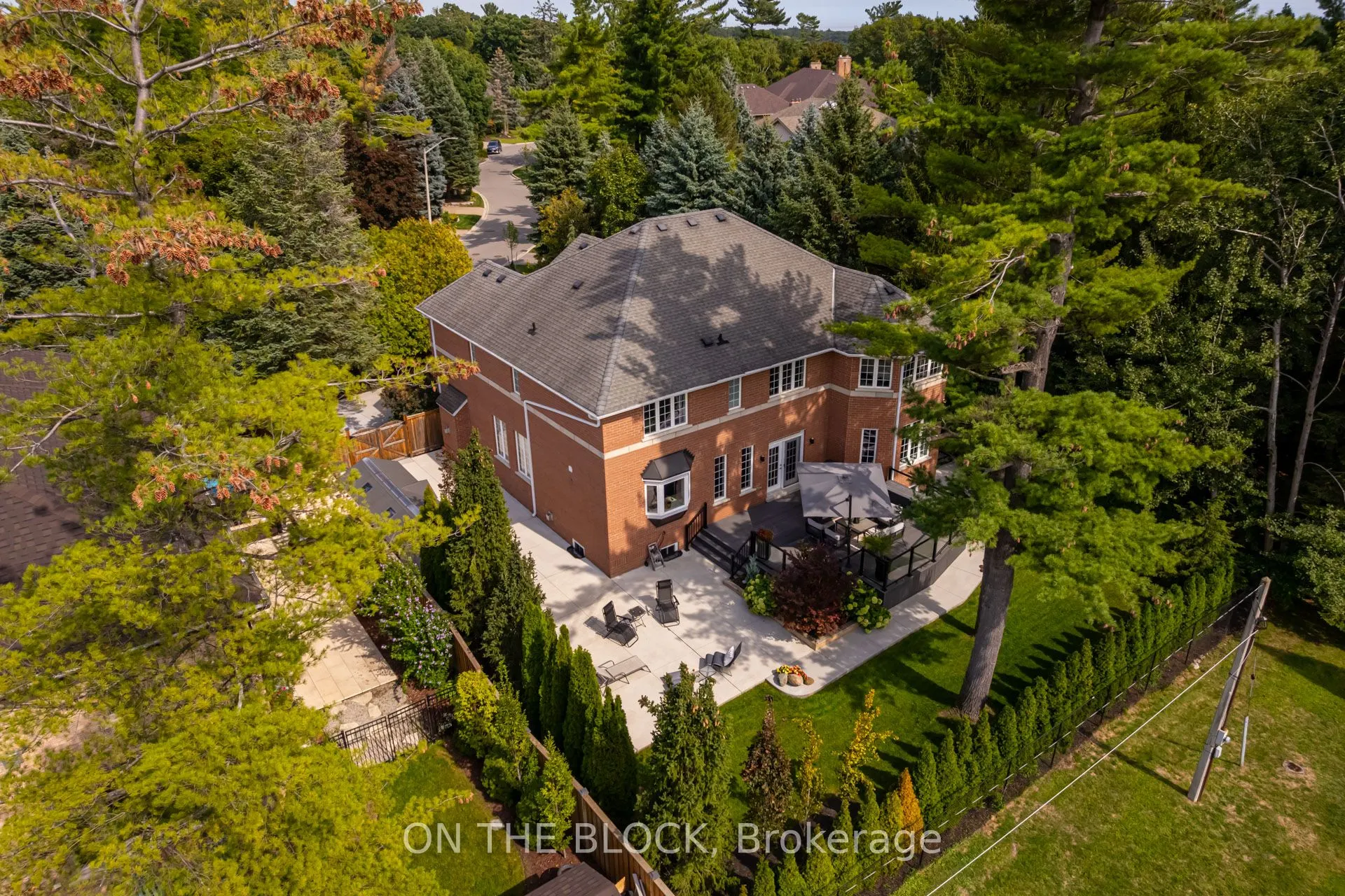 2212 Oneida Court