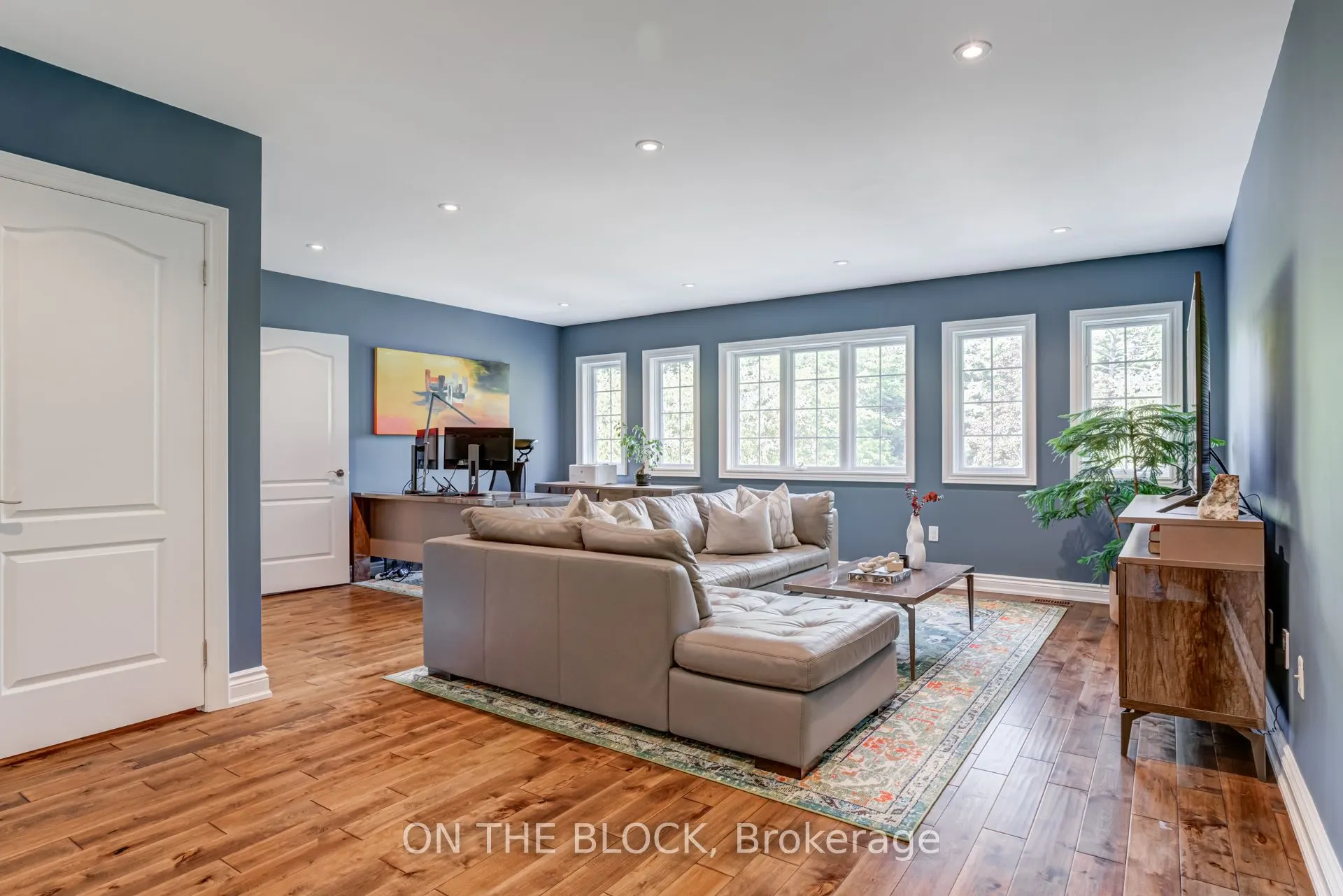 2212 Oneida Court