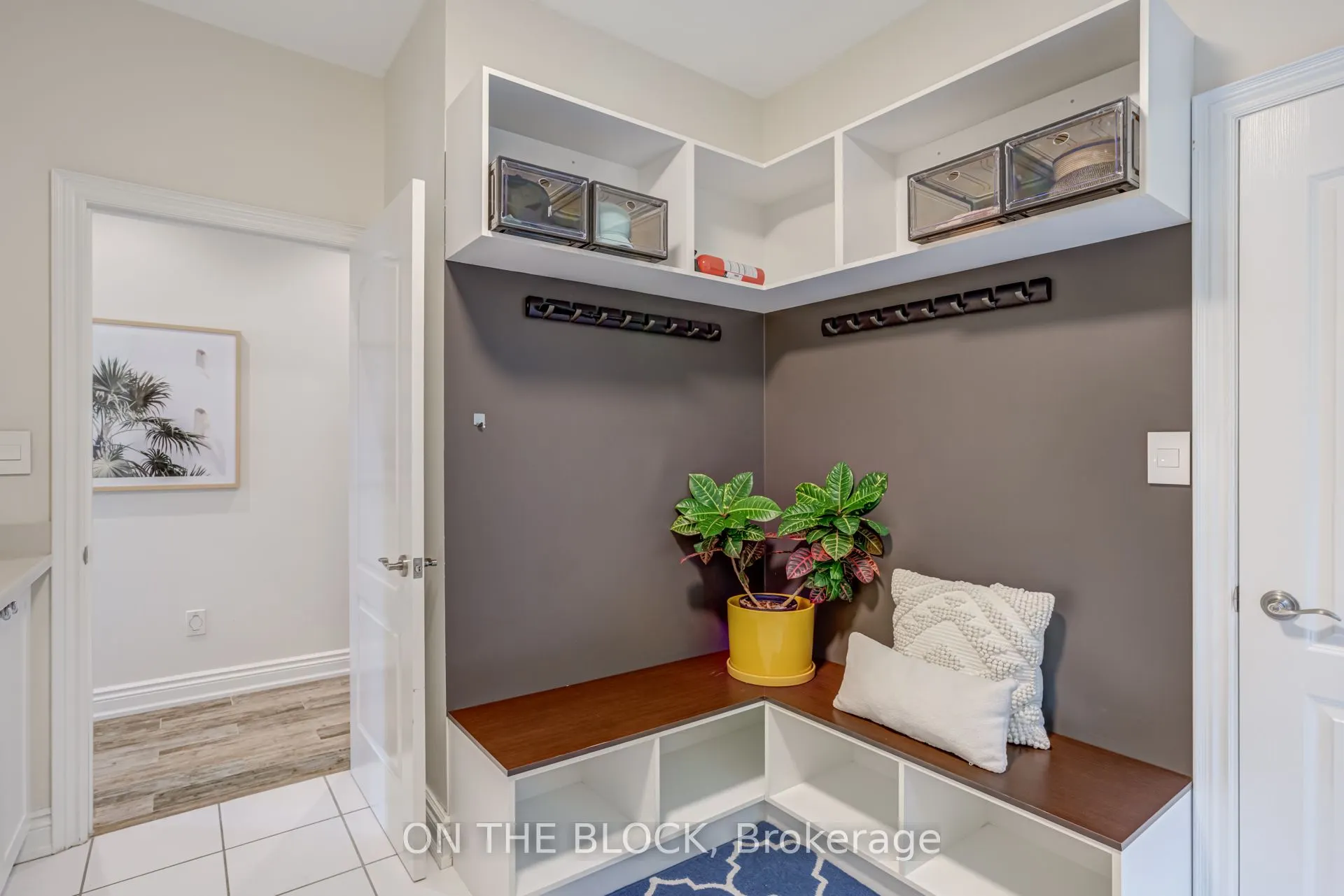 2212 Oneida Court