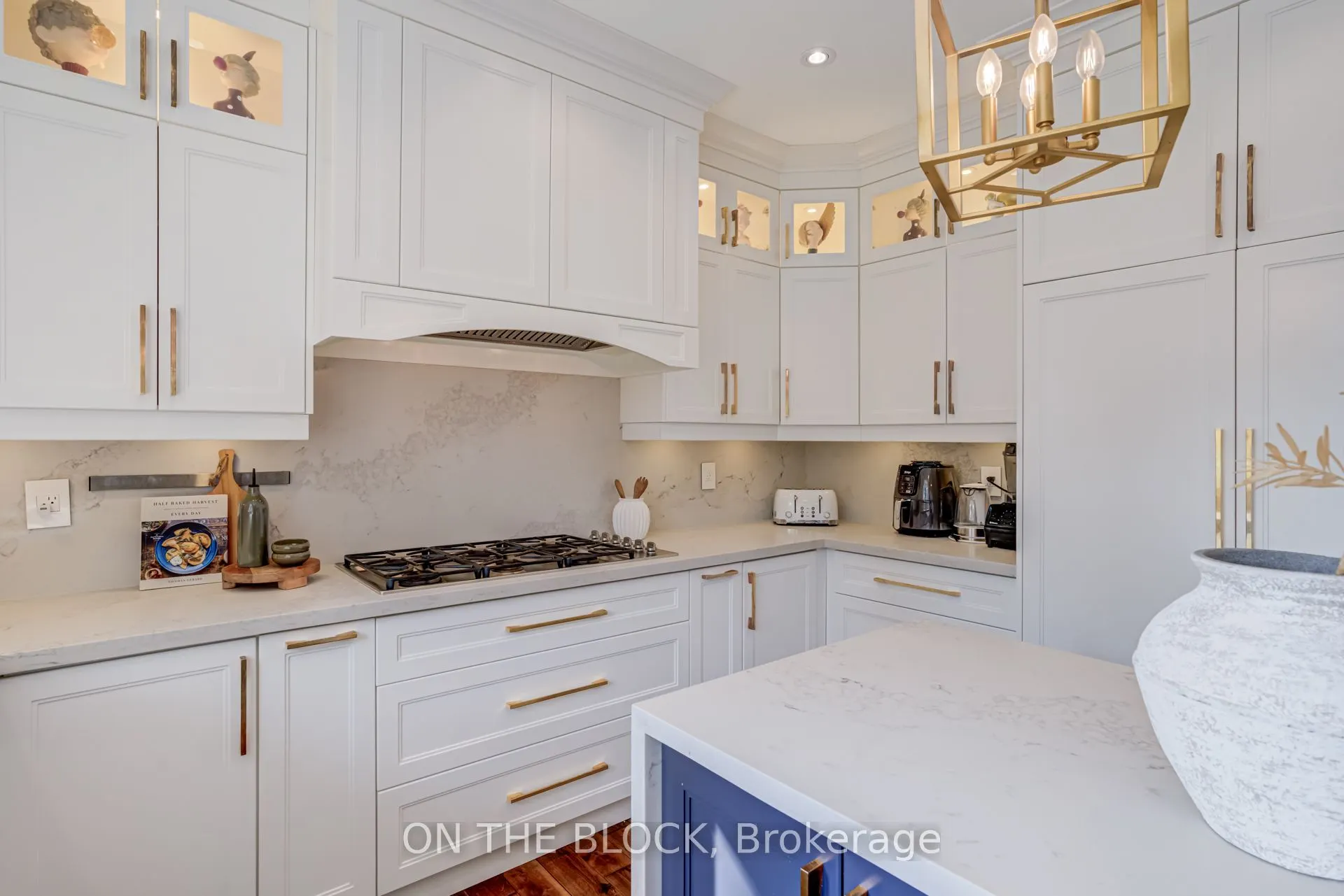 2212 Oneida Court