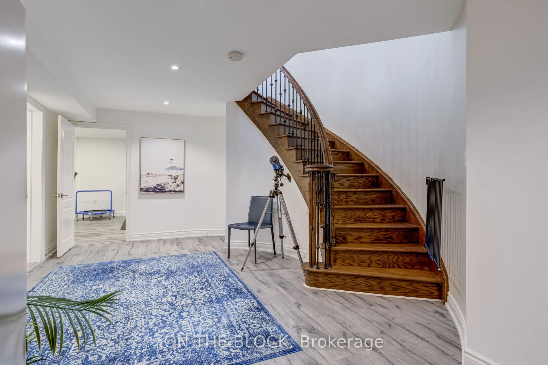 2212 Oneida Court