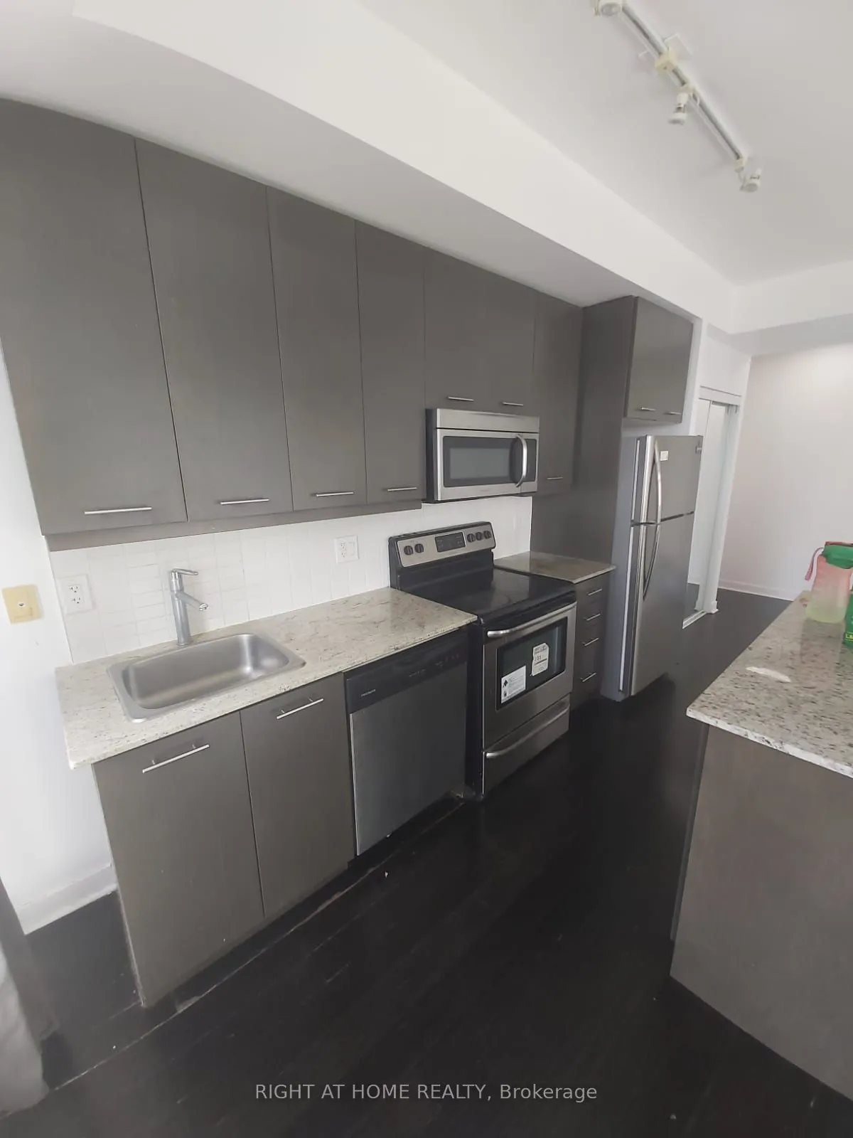 360 Square One Drive, #2105