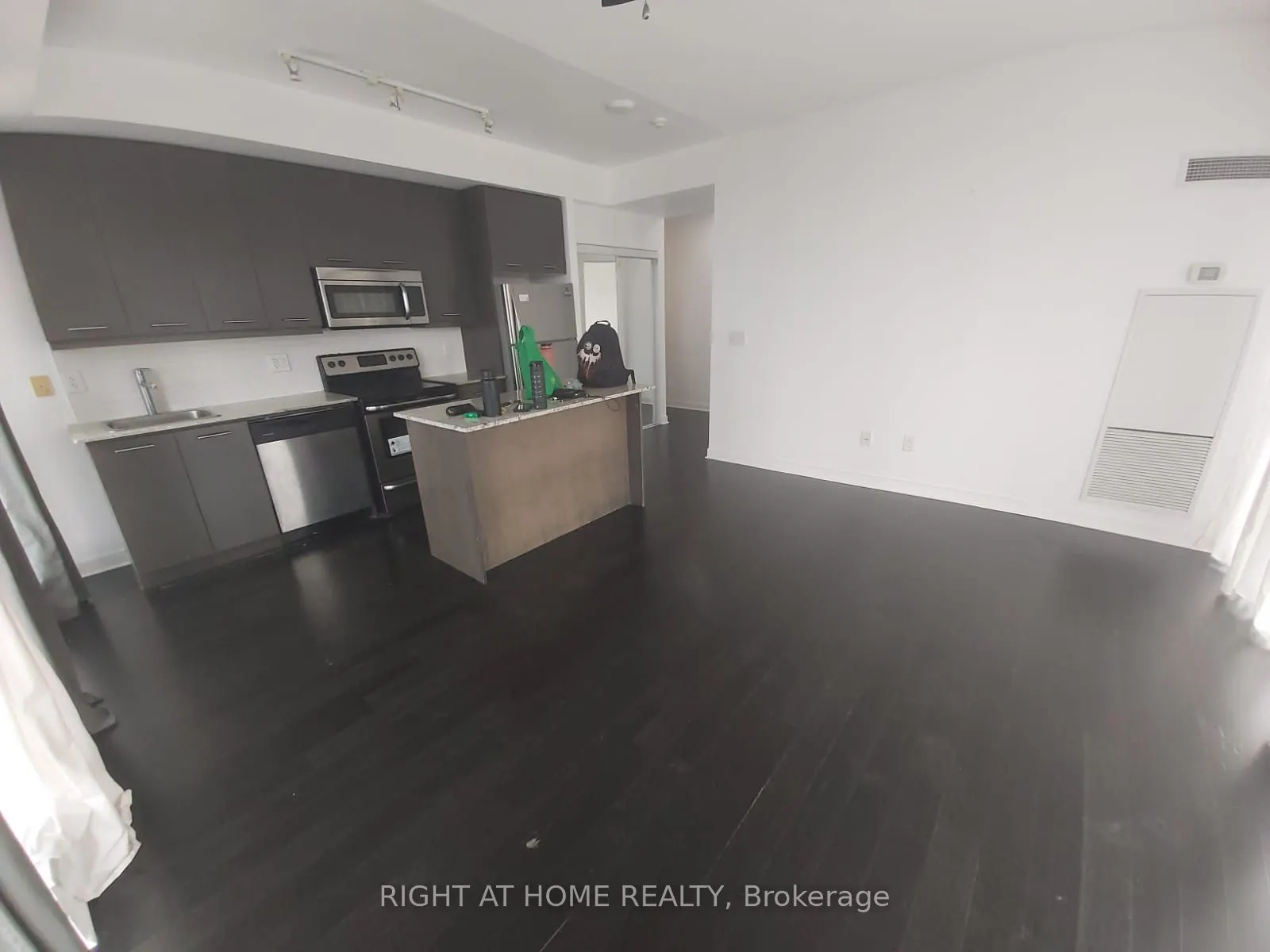 360 Square One Drive, #2105
