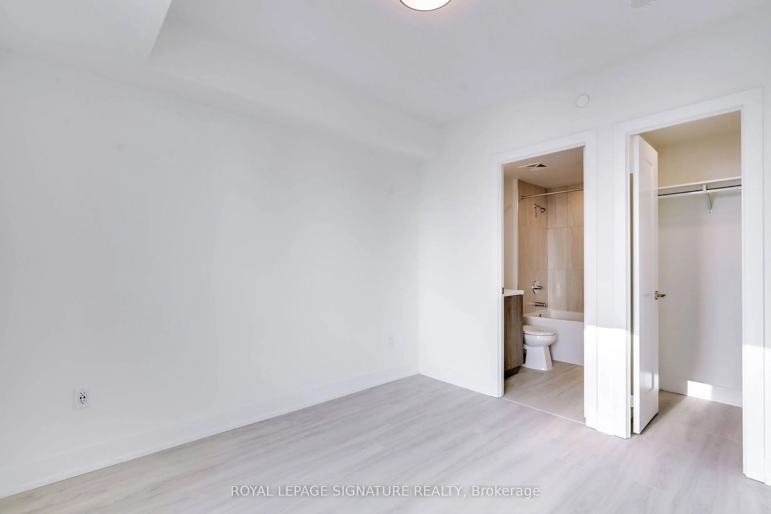 10 Eva Road, #2501
