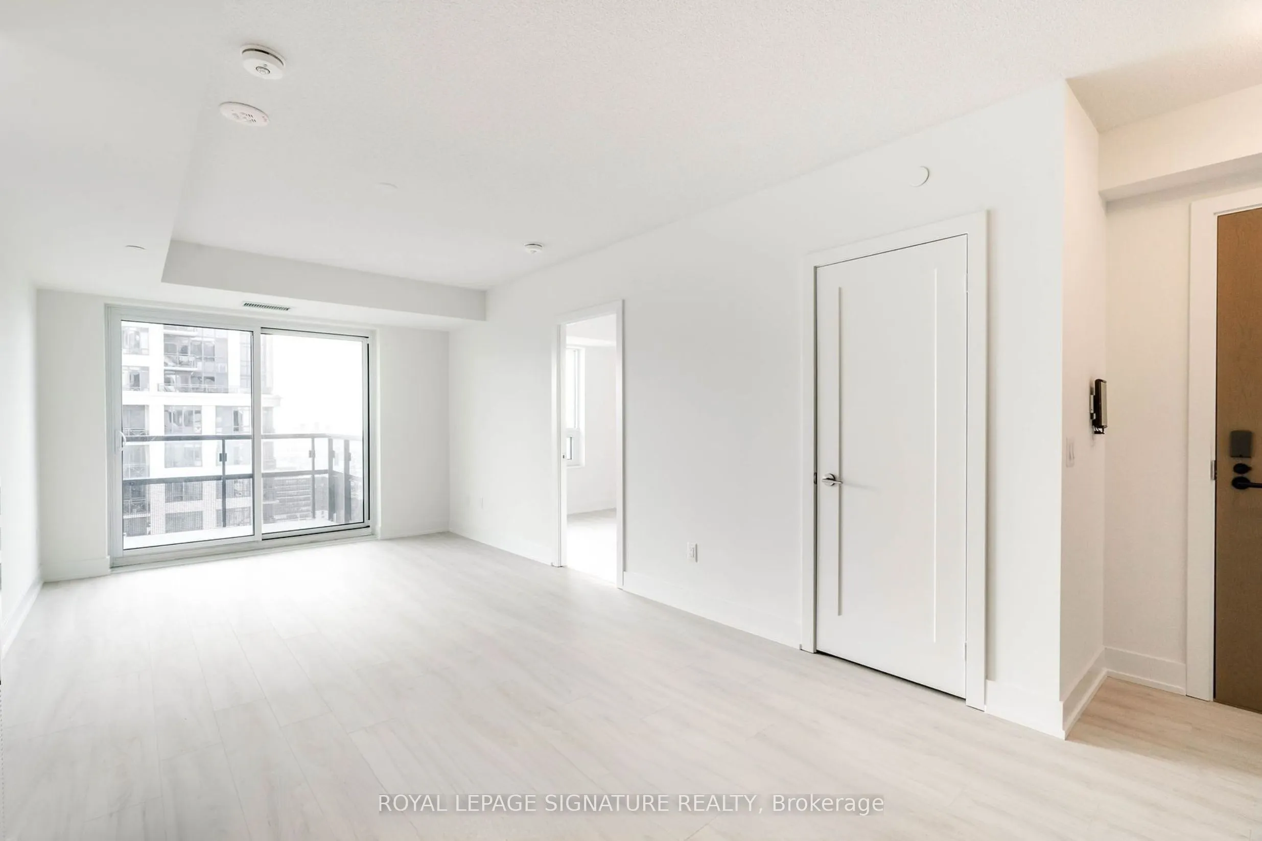10 Eva Road, #2501
