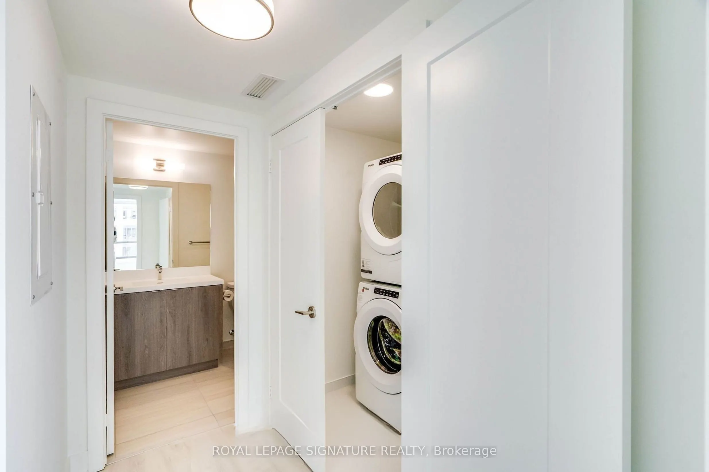 10 Eva Road, #2501