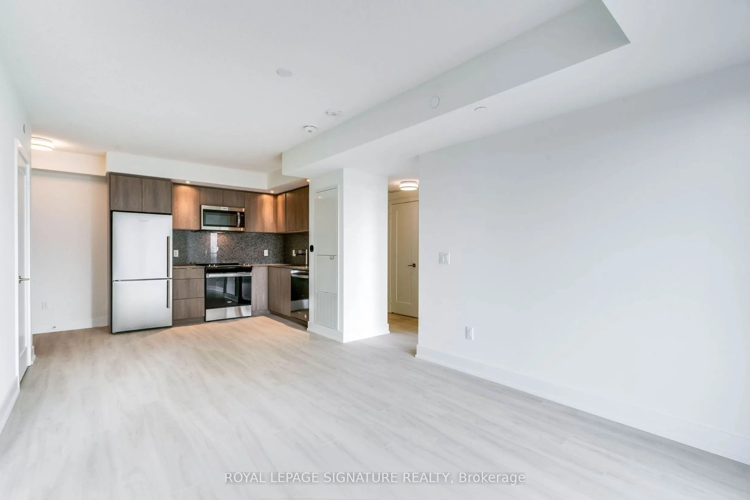10 Eva Road, #2501