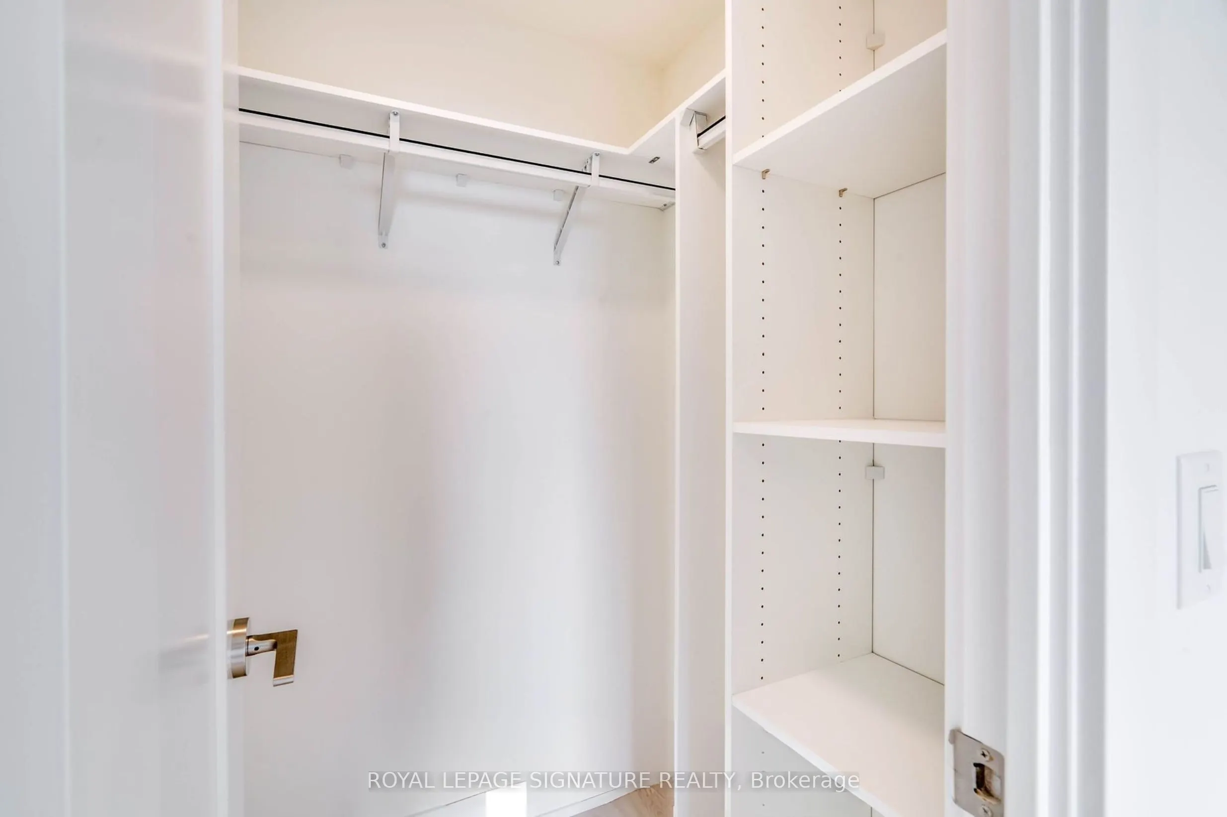 10 Eva Road, #2501