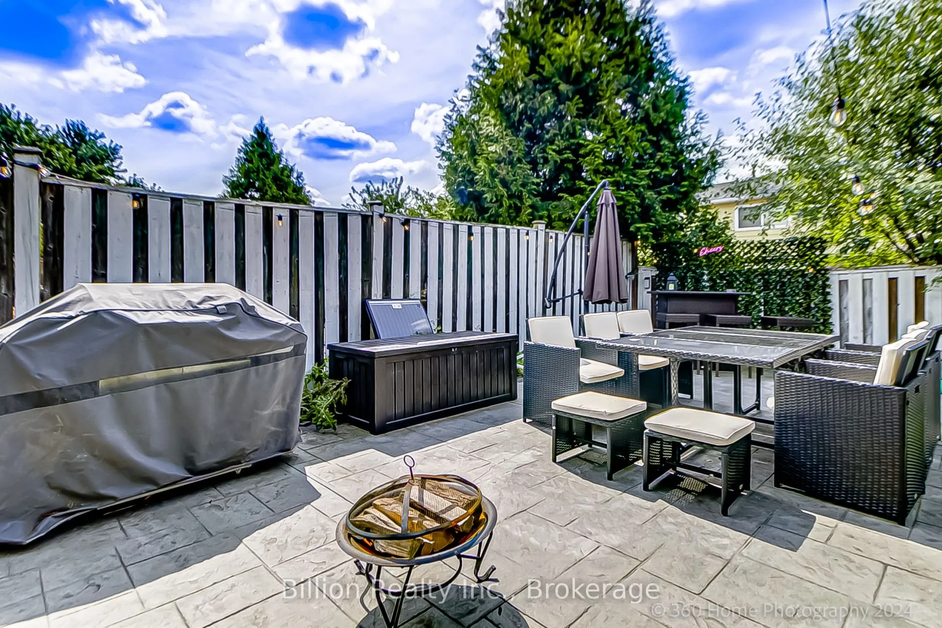 257 Centre Street NE