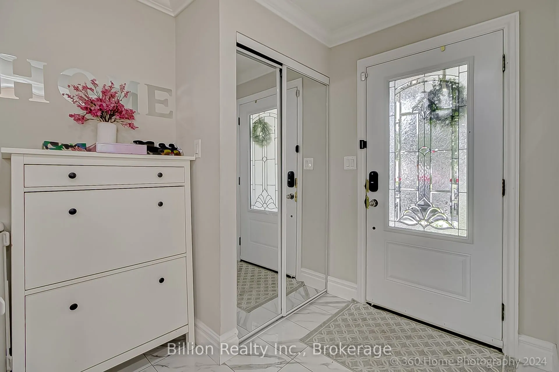 257 Centre Street NE