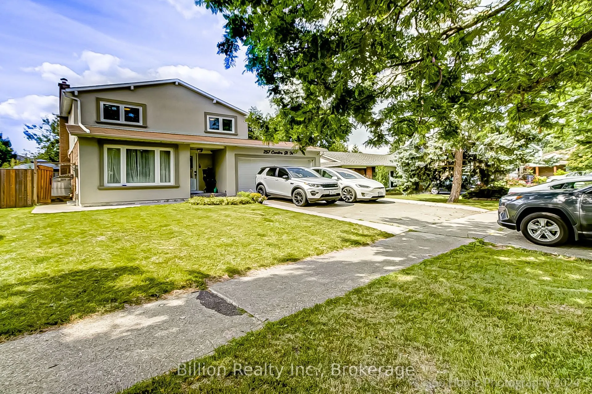 257 Centre Street NE