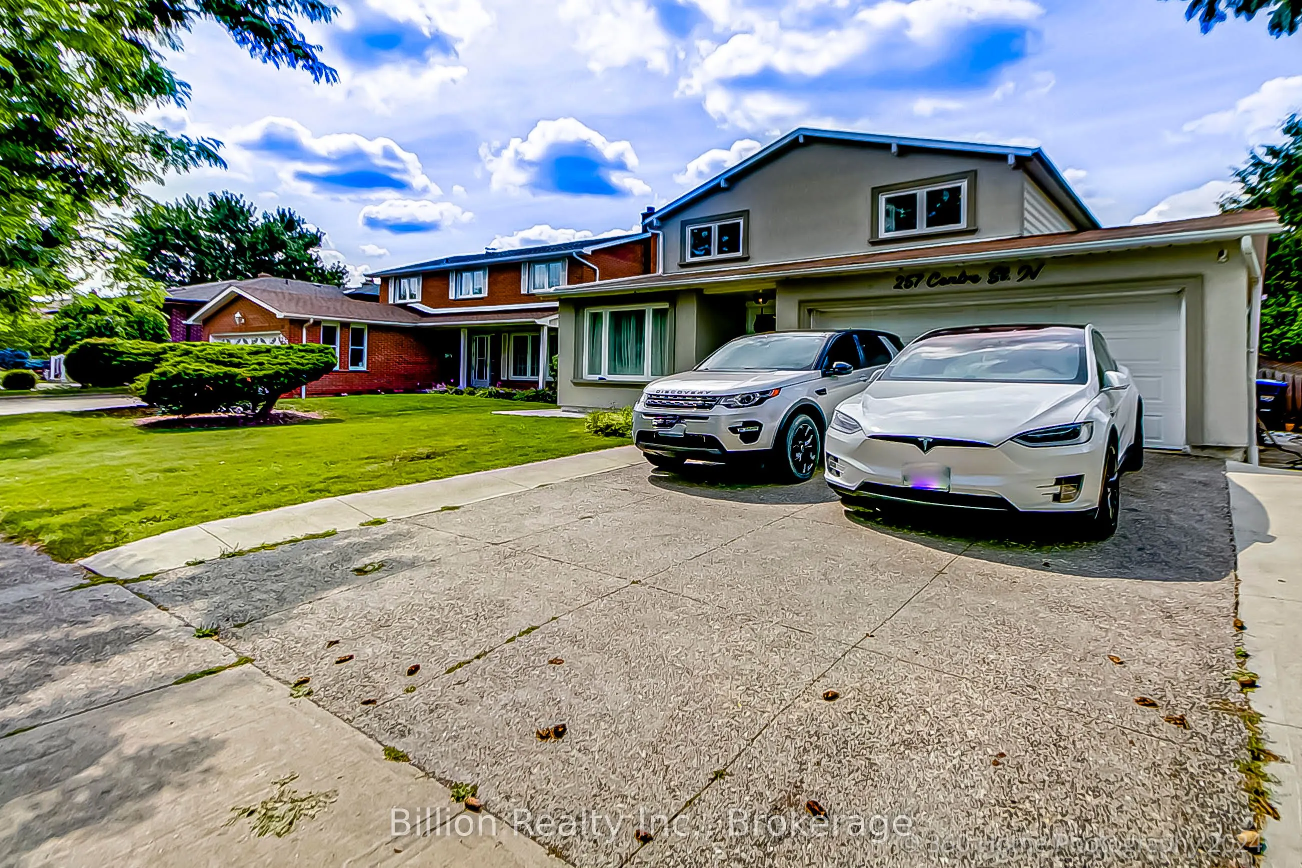 257 Centre Street NE